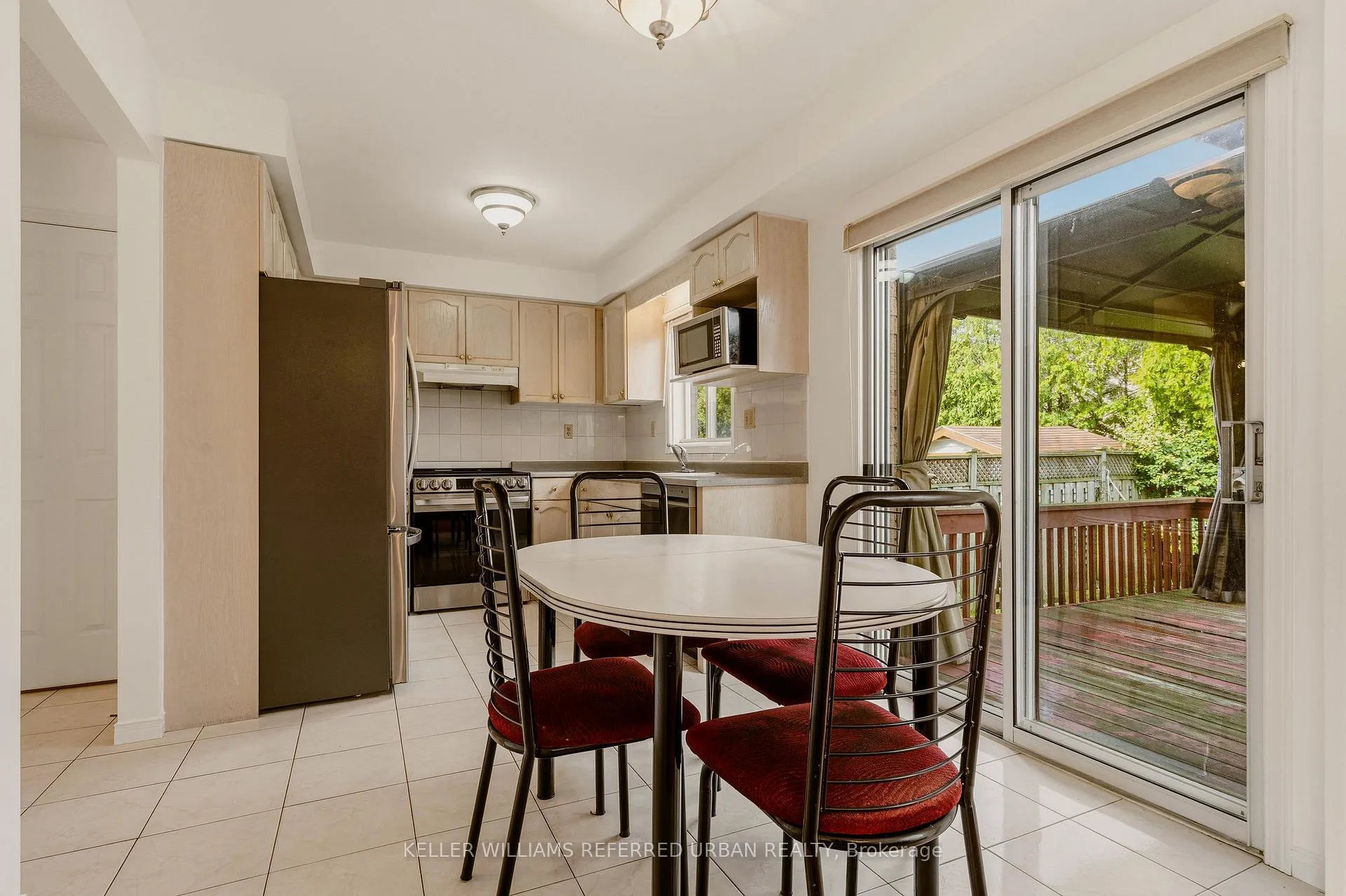 Photo 21 of 90 Lynette Drive, Hamilton, Kirkendall — HOMEH