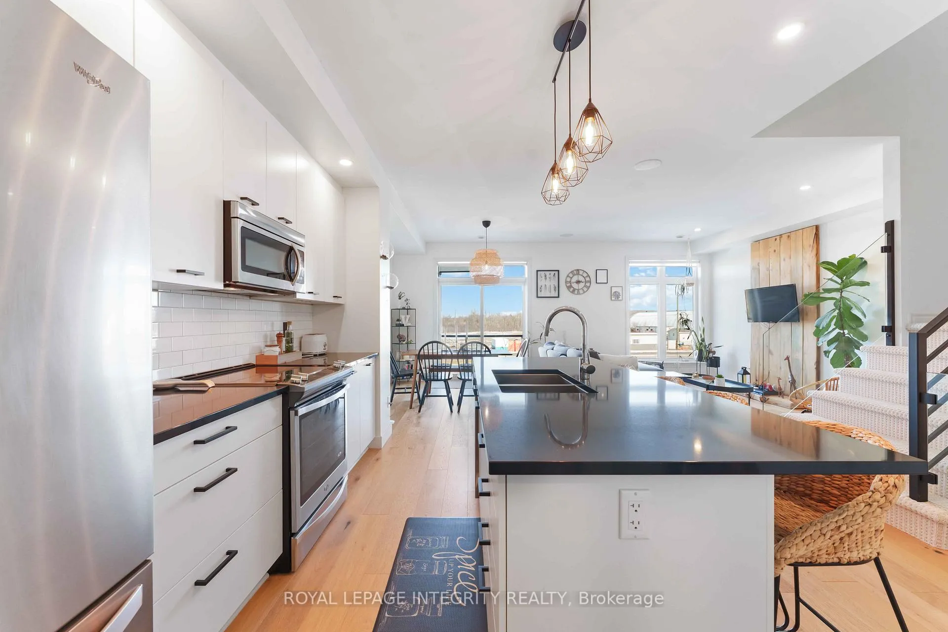 Photo 11 of 502 Labrador Crescent, Ottawa, Leitrim — HOMEH