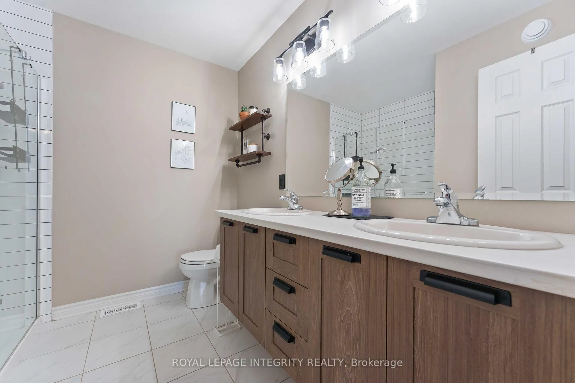 Photo 21 of 502 Labrador Crescent, Ottawa, Leitrim — HOMEH