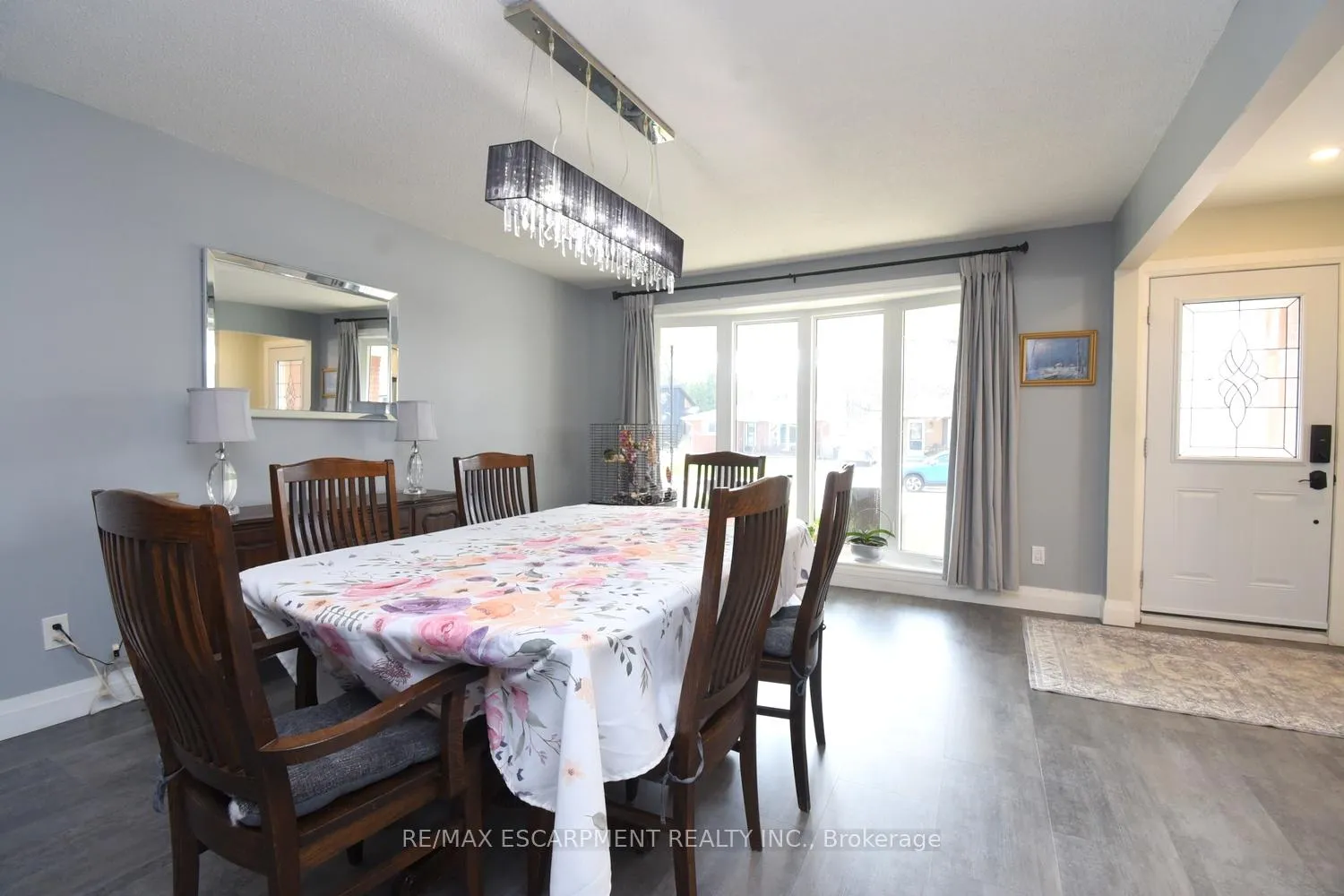 Photo 9 of 316 Cranbrook Drive, Hamilton, Gilkson — HOMEH