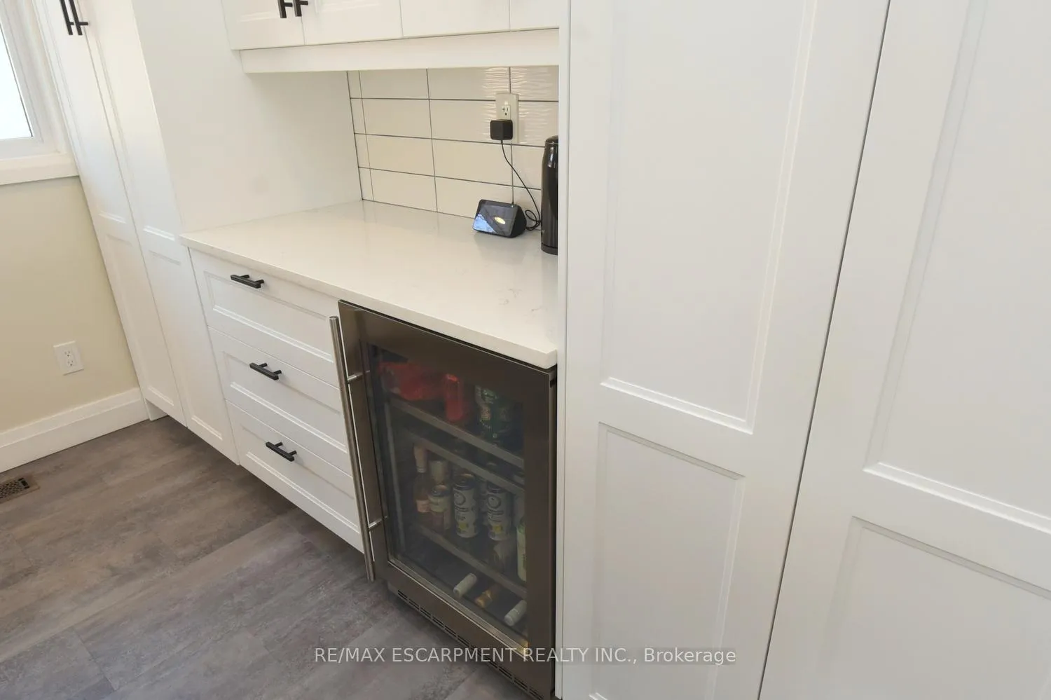 Photo 10 of 316 Cranbrook Drive, Hamilton, Gilkson — HOMEH