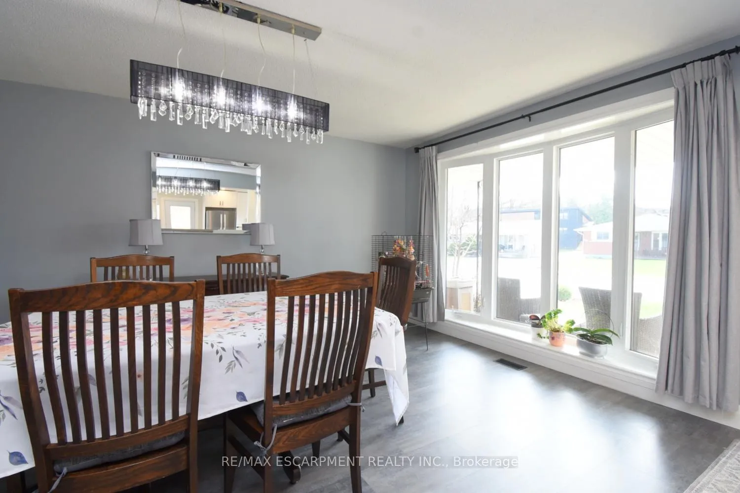 Photo 13 of 316 Cranbrook Drive, Hamilton, Gilkson — HOMEH