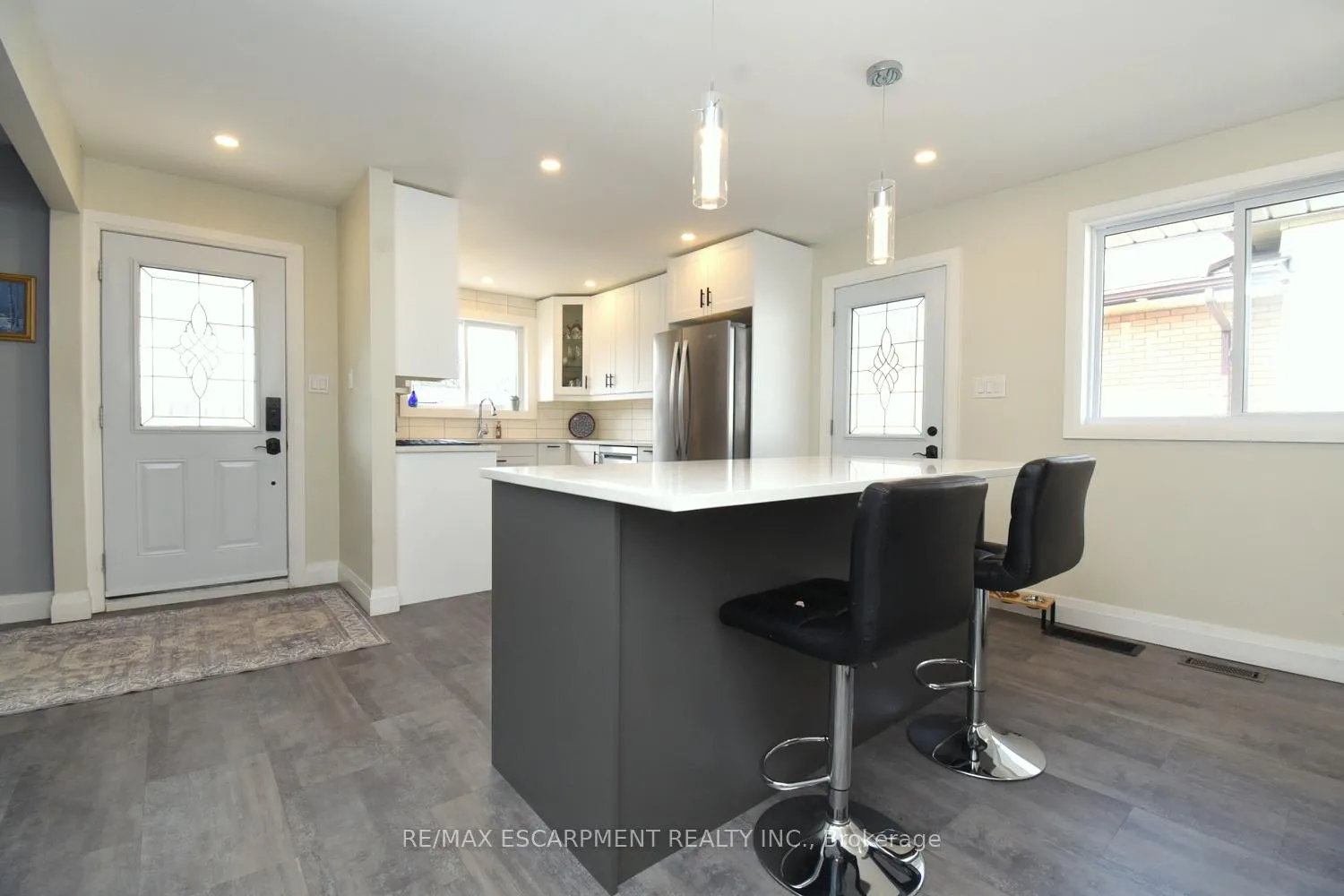 Photo 17 of 316 Cranbrook Drive, Hamilton, Gilkson — HOMEH