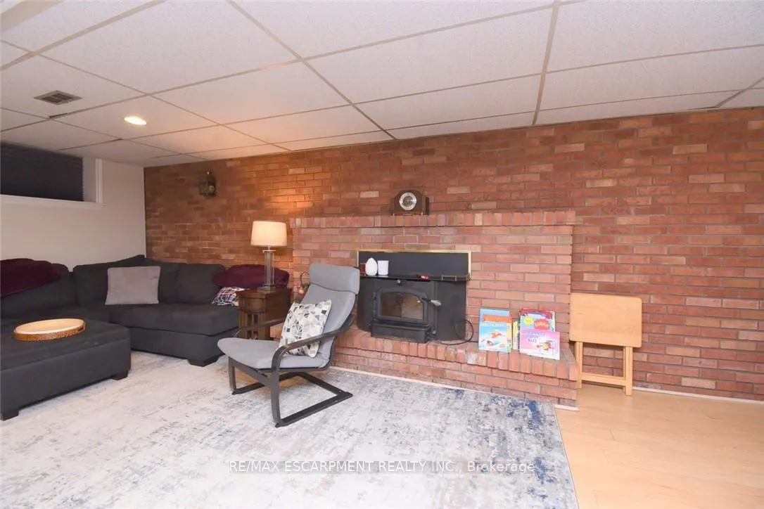 Photo 19 of 316 Cranbrook Drive, Hamilton, Gilkson — HOMEH