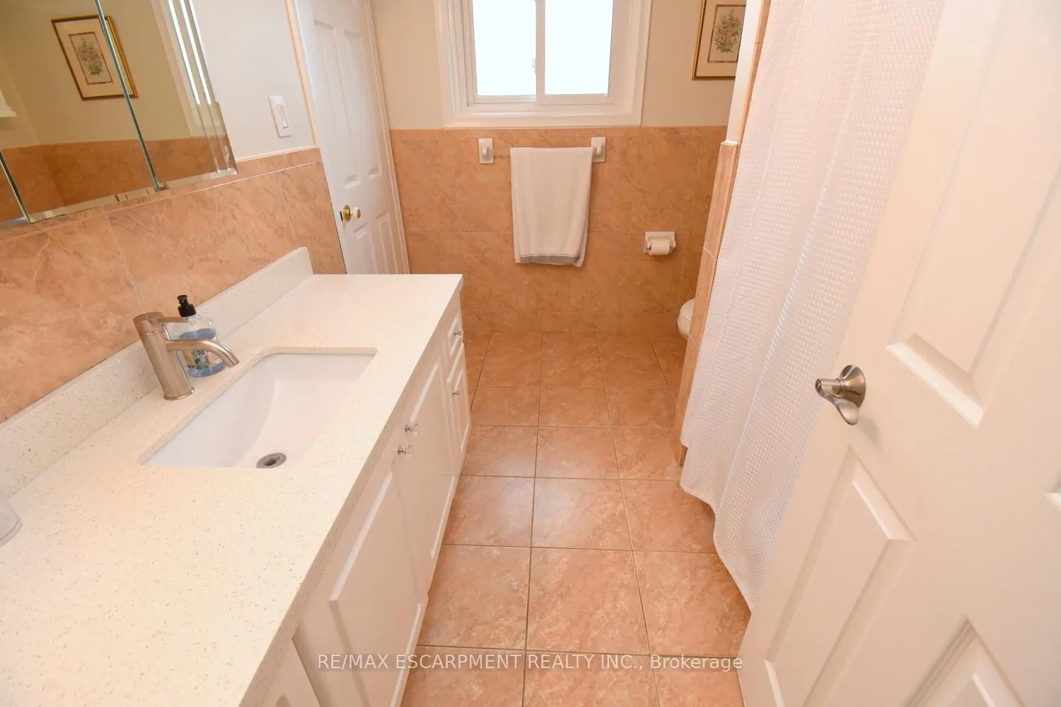 Photo 31 of 316 Cranbrook Drive, Hamilton, Gilkson — HOMEH