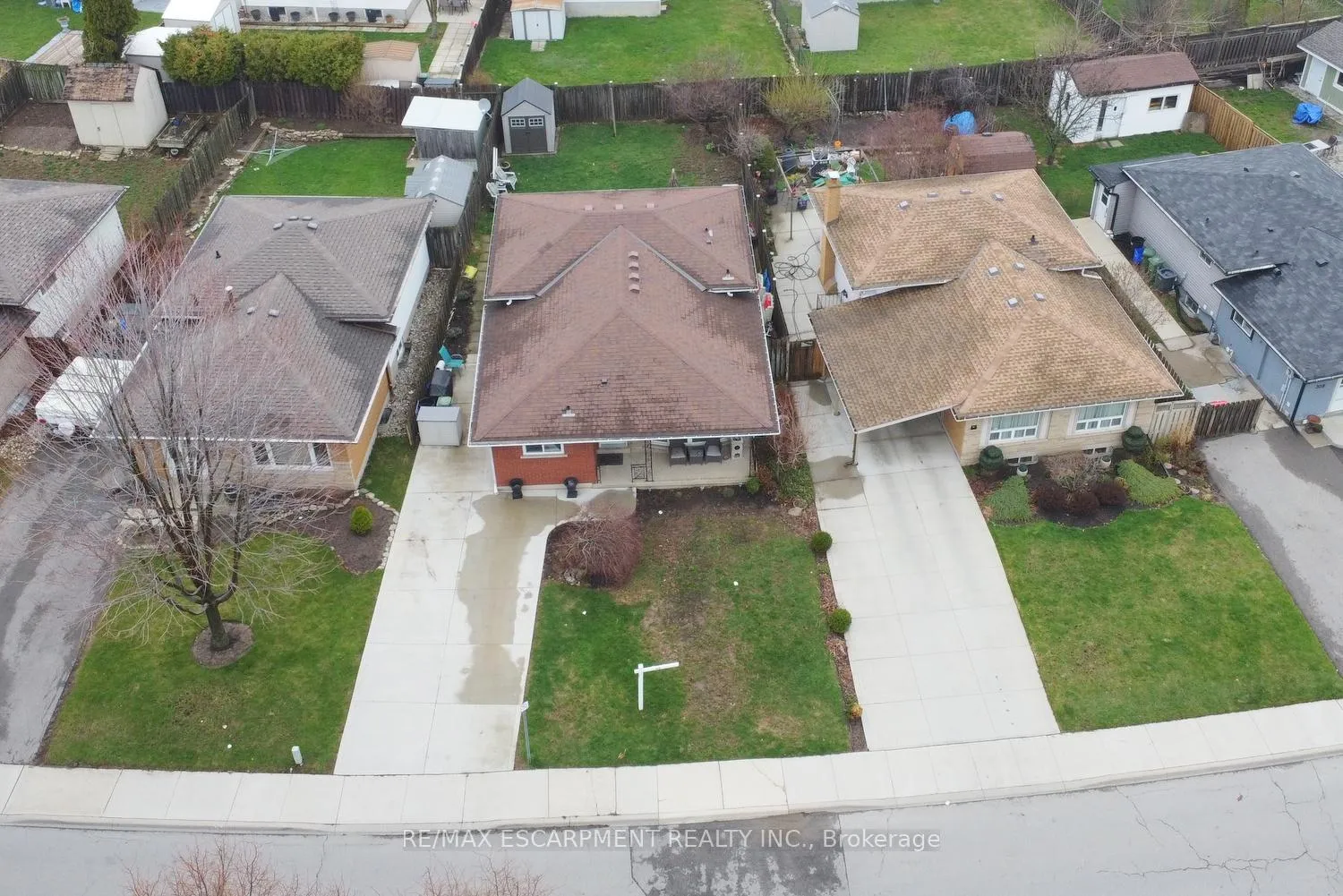 Photo 39 of 316 Cranbrook Drive, Hamilton, Gilkson — HOMEH