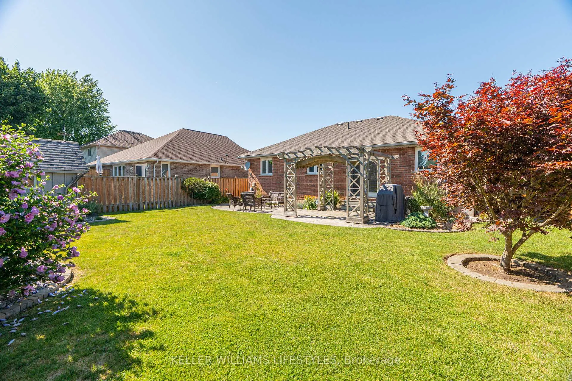 Photo 4 of 58 Deborah Drive, Strathroy-Caradoc, NE — HOMEH