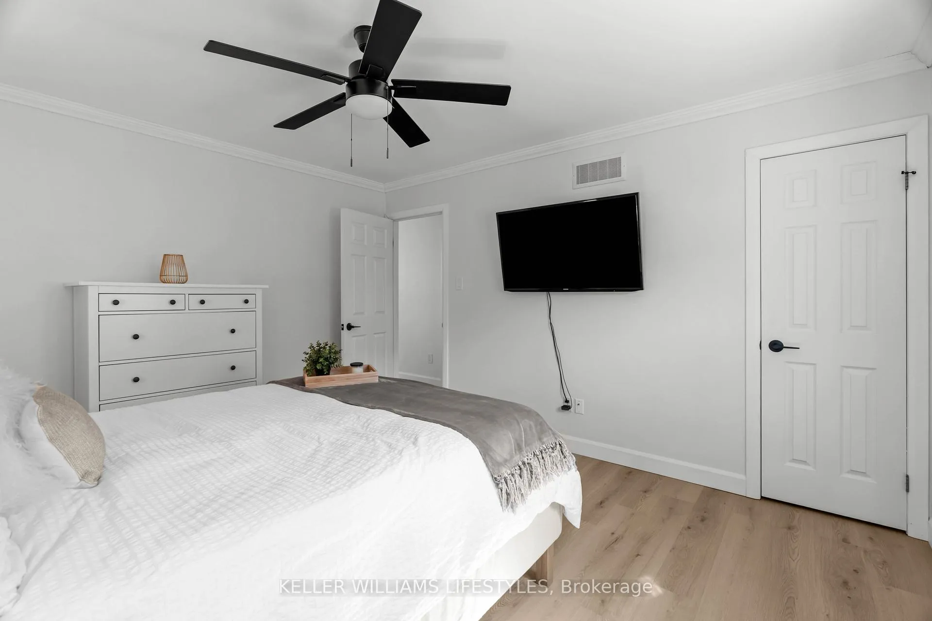 Photo 24 of 58 Deborah Drive, Strathroy-Caradoc, NE — HOMEH