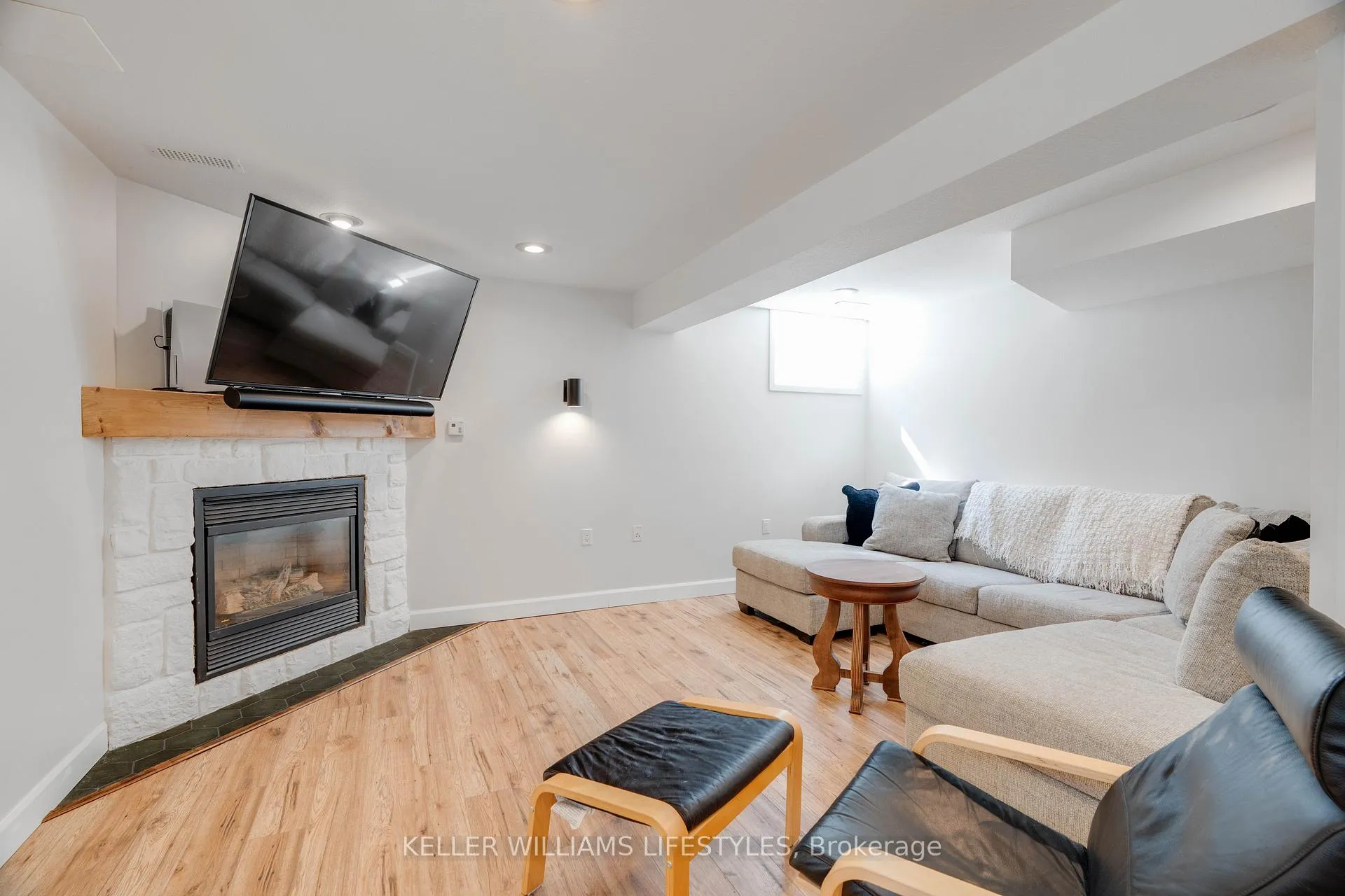 Photo 35 of 58 Deborah Drive, Strathroy-Caradoc, NE — HOMEH