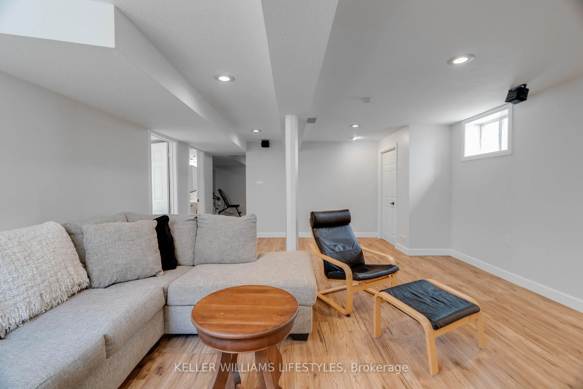 Photo 37 of 58 Deborah Drive, Strathroy-Caradoc, NE — HOMEH