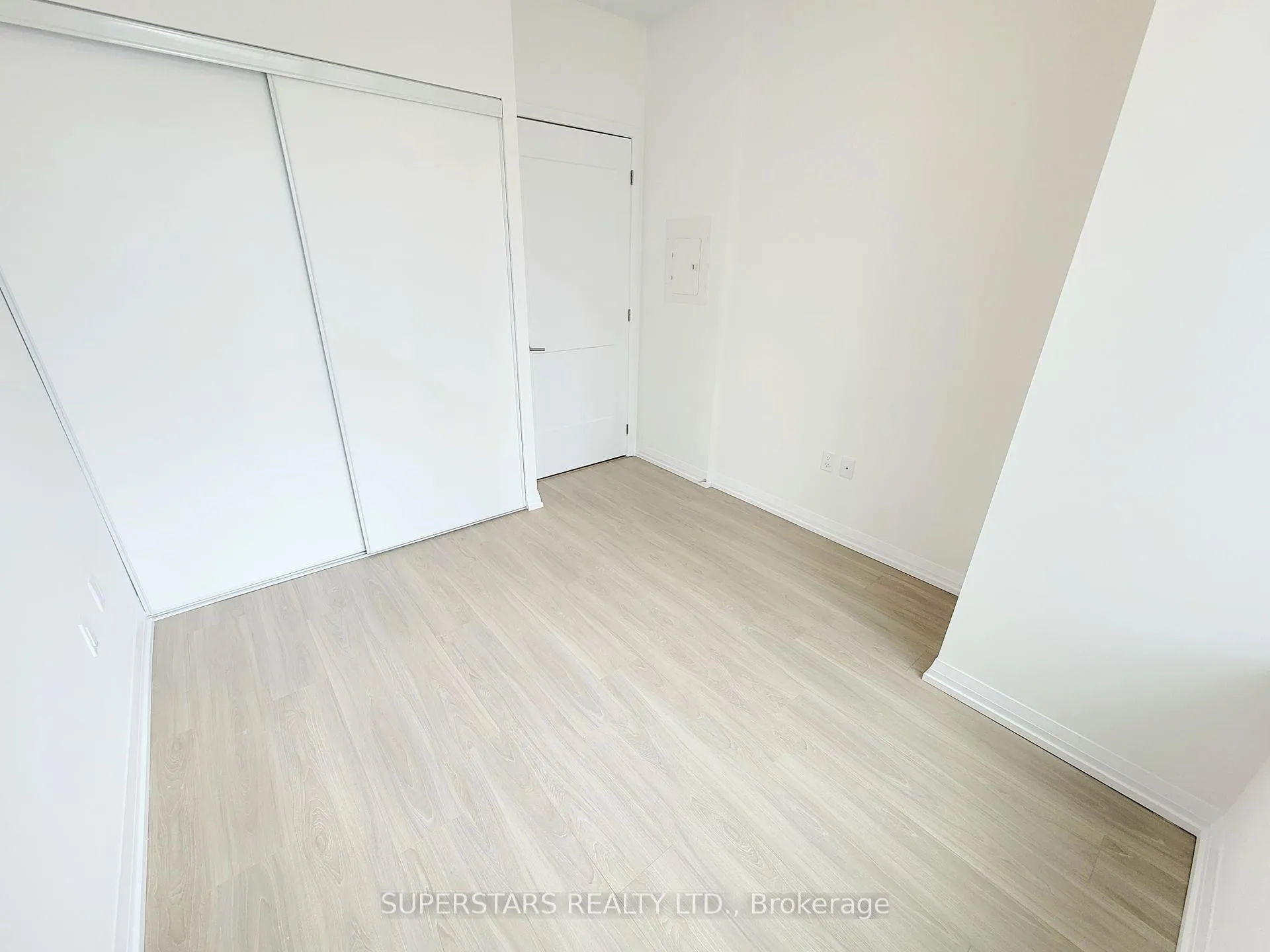 Photo 12 of Unit 1215, 50 Dunfield Avenue, Toronto, Mount Pleasant West — HOMEH
