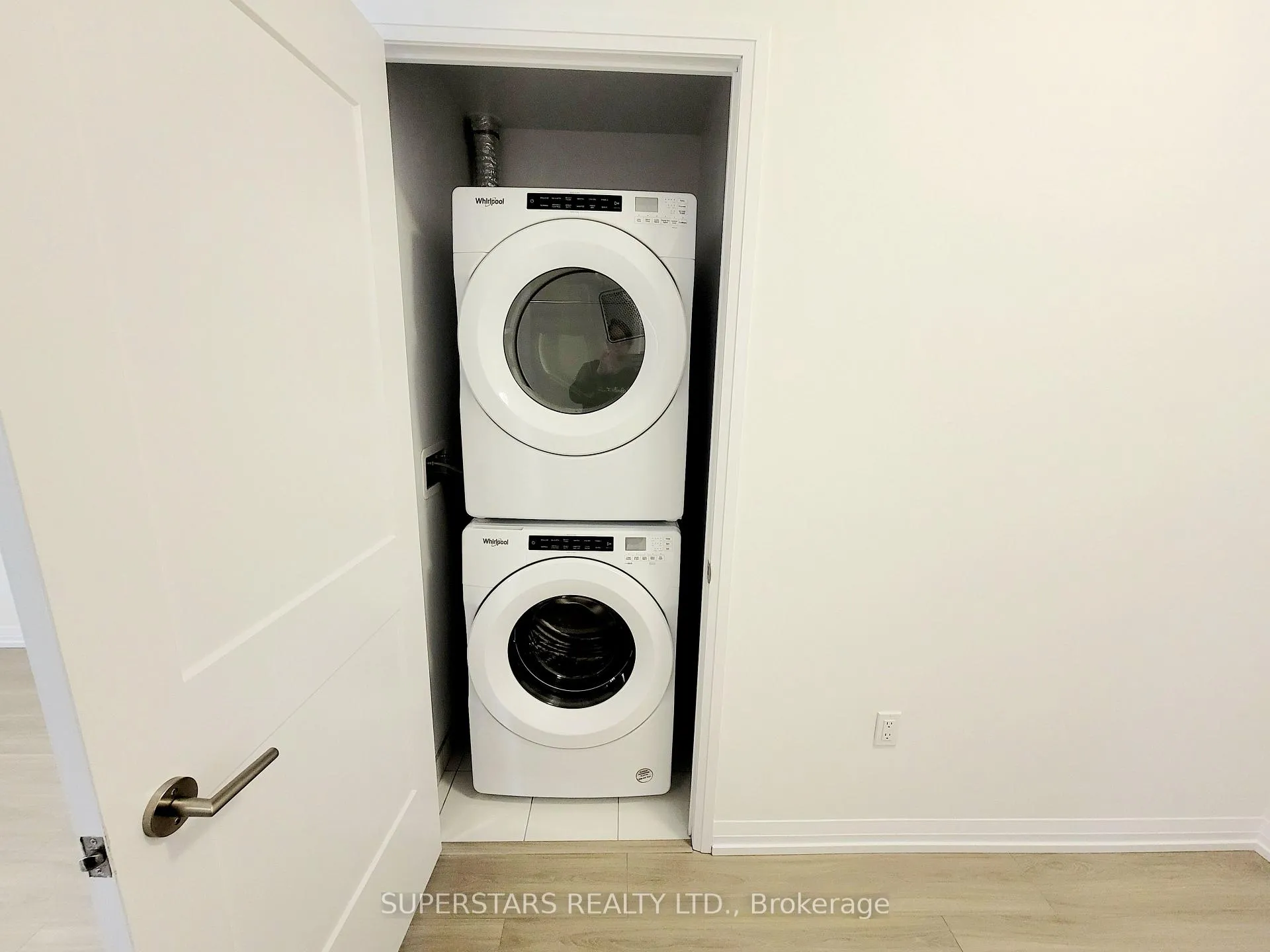 Photo 16 of Unit 1215, 50 Dunfield Avenue, Toronto, Mount Pleasant West — HOMEH