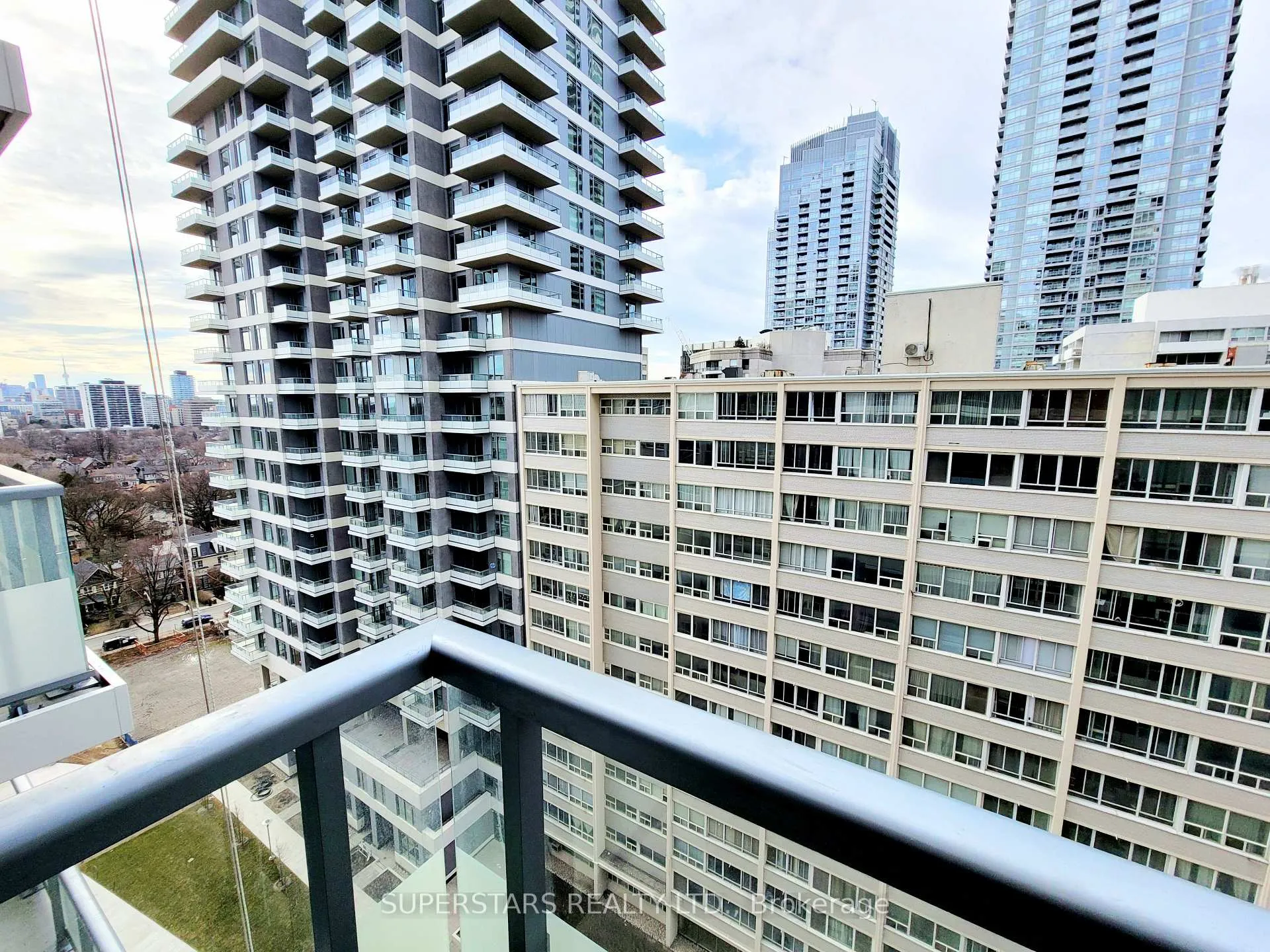 Photo 18 of Unit 1215, 50 Dunfield Avenue, Toronto, Mount Pleasant West — HOMEH