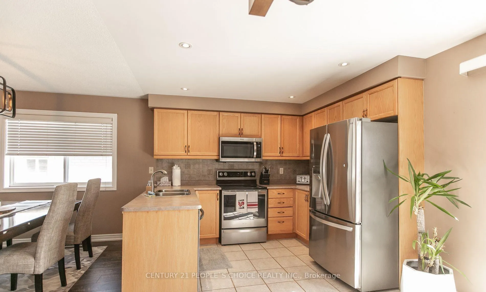 Photo 10 of 55 Marsellus Drive, Barrie, Holly — HOMEH