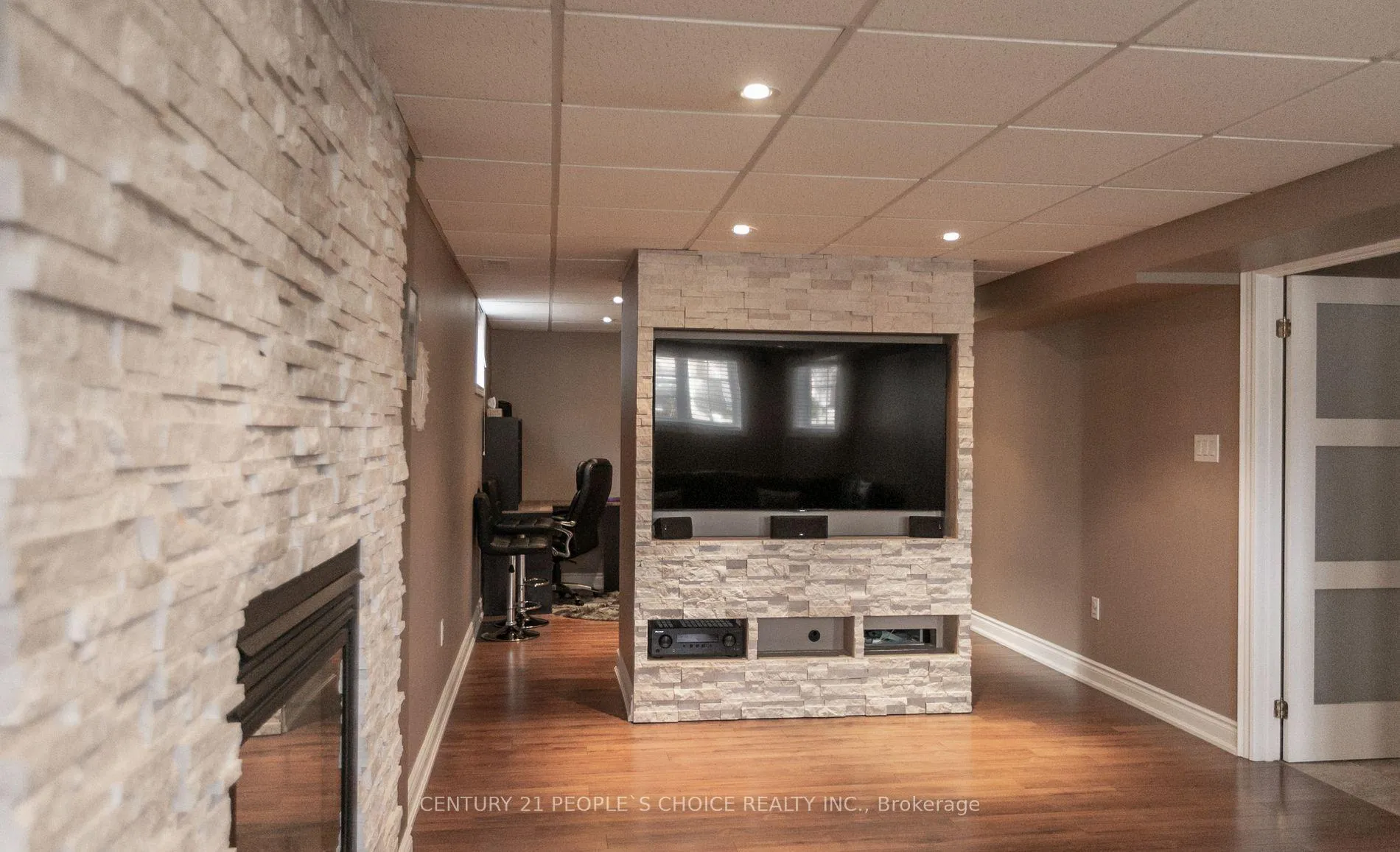 Photo 33 of 55 Marsellus Drive, Barrie, Holly — HOMEH