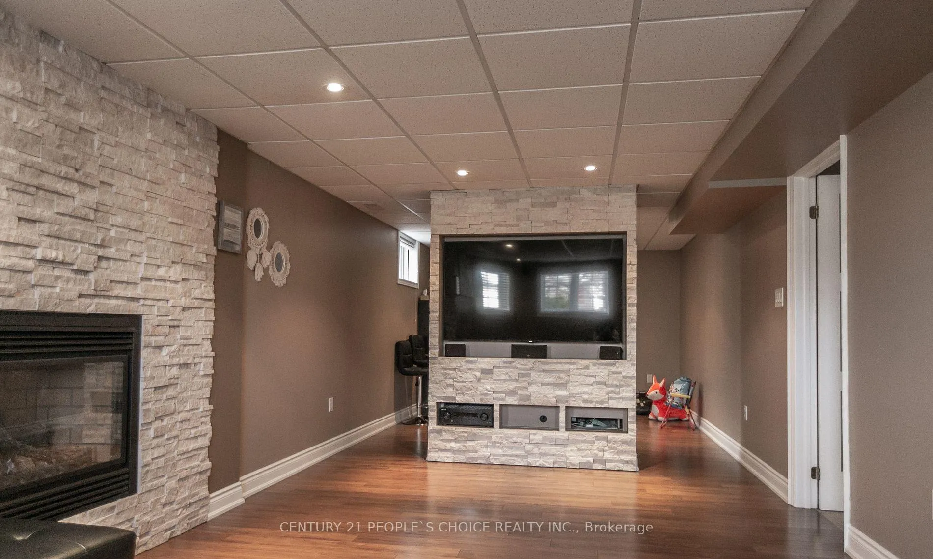 Photo 35 of 55 Marsellus Drive, Barrie, Holly — HOMEH