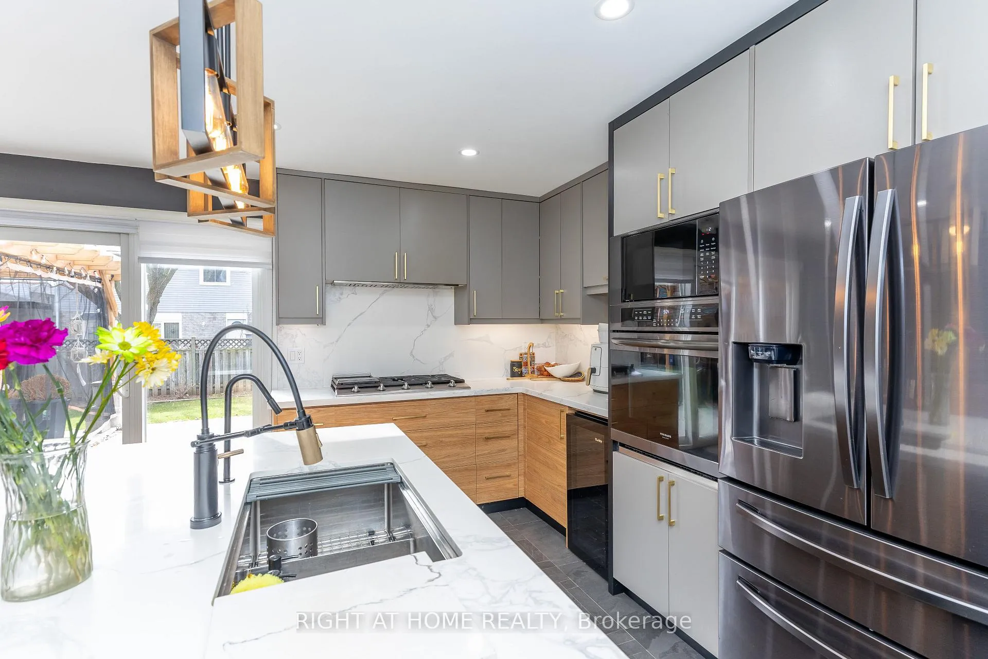 Photo 12 of 3512 Toffee Street E, Burlington, Palmer — HOMEH