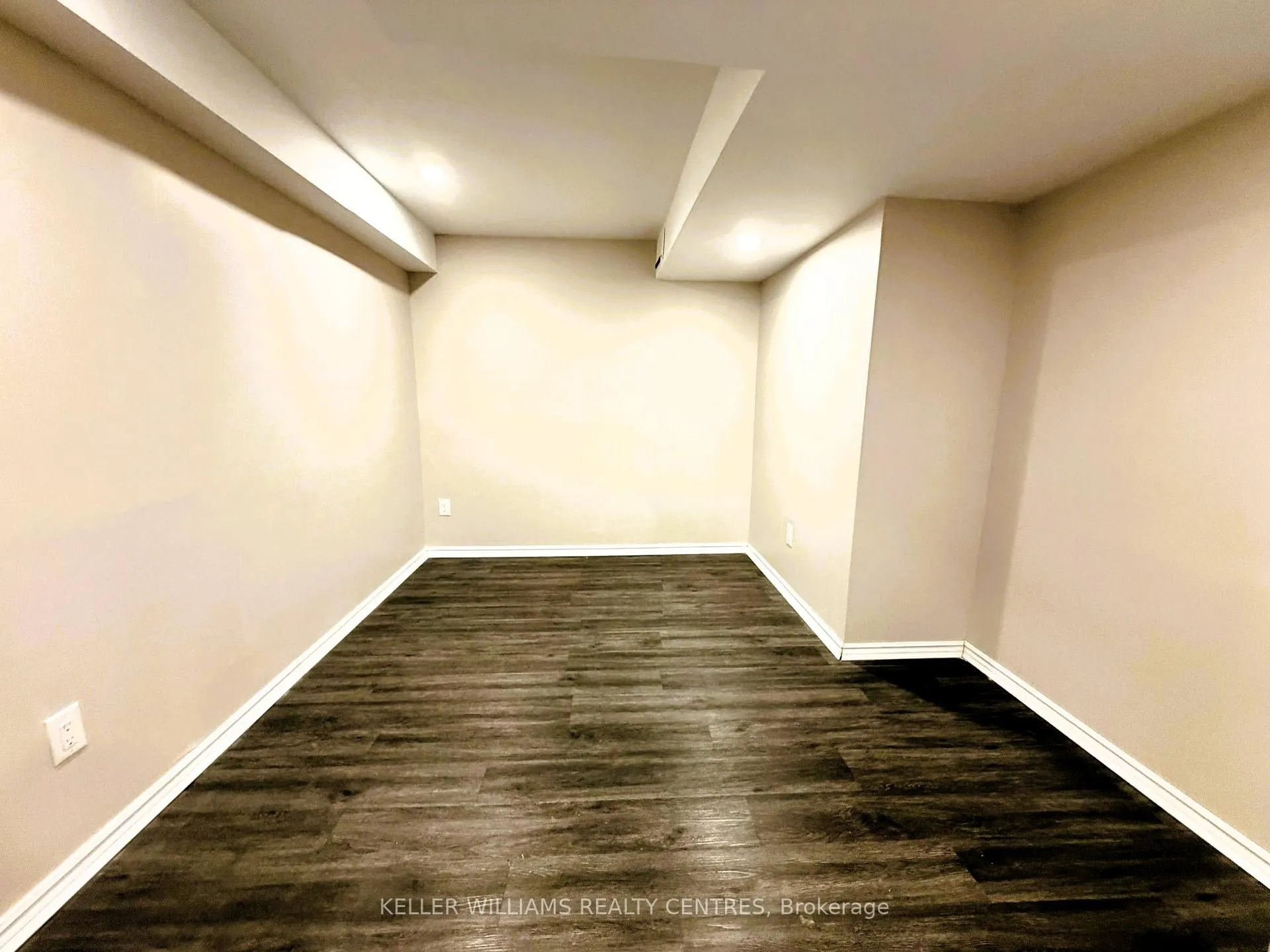 Photo 9 of Unit LOWER, 53 Stollar Boulevard, Barrie, Little Lake — HOMEH