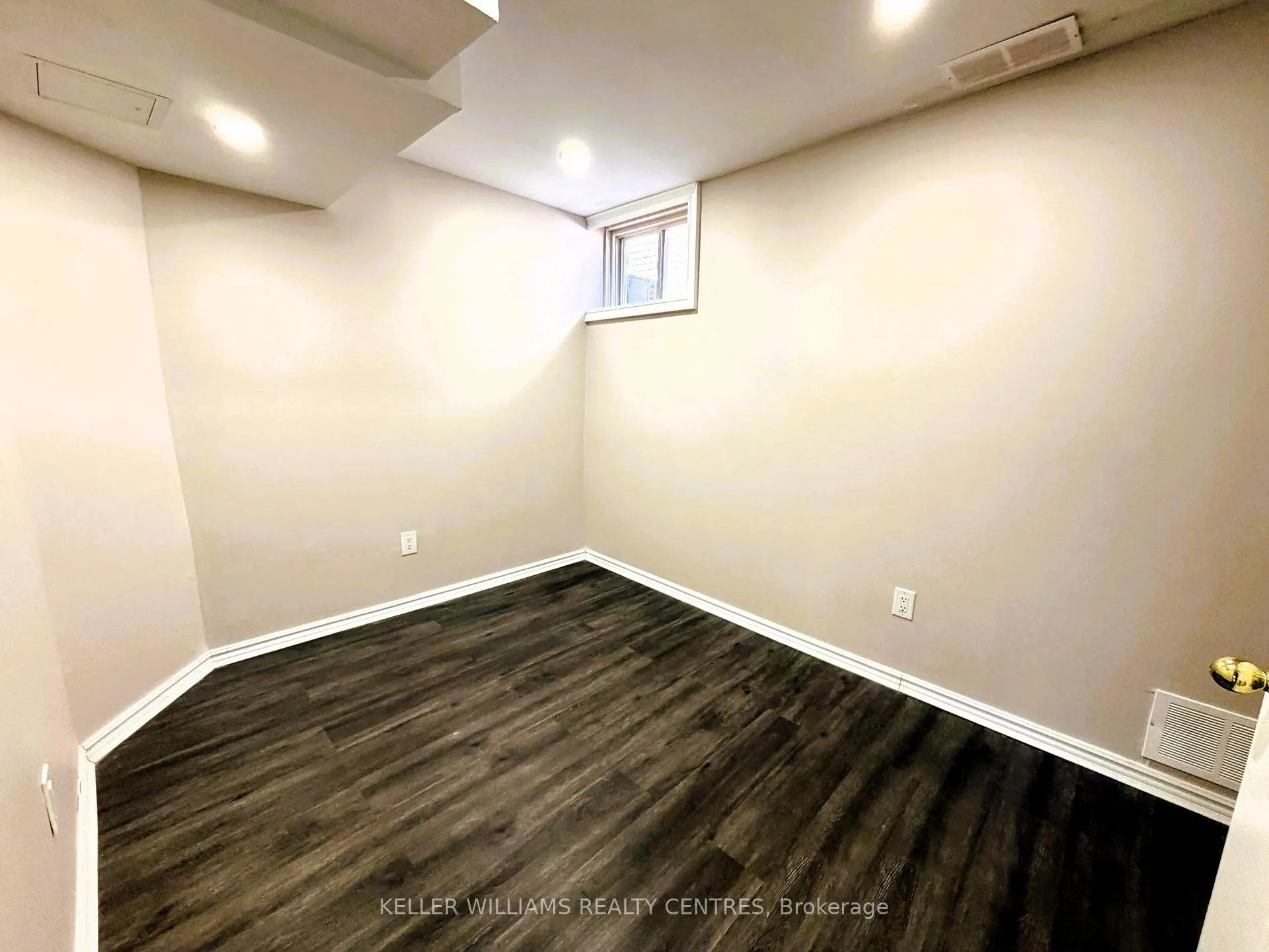 Photo 11 of Unit LOWER, 53 Stollar Boulevard, Barrie, Little Lake — HOMEH