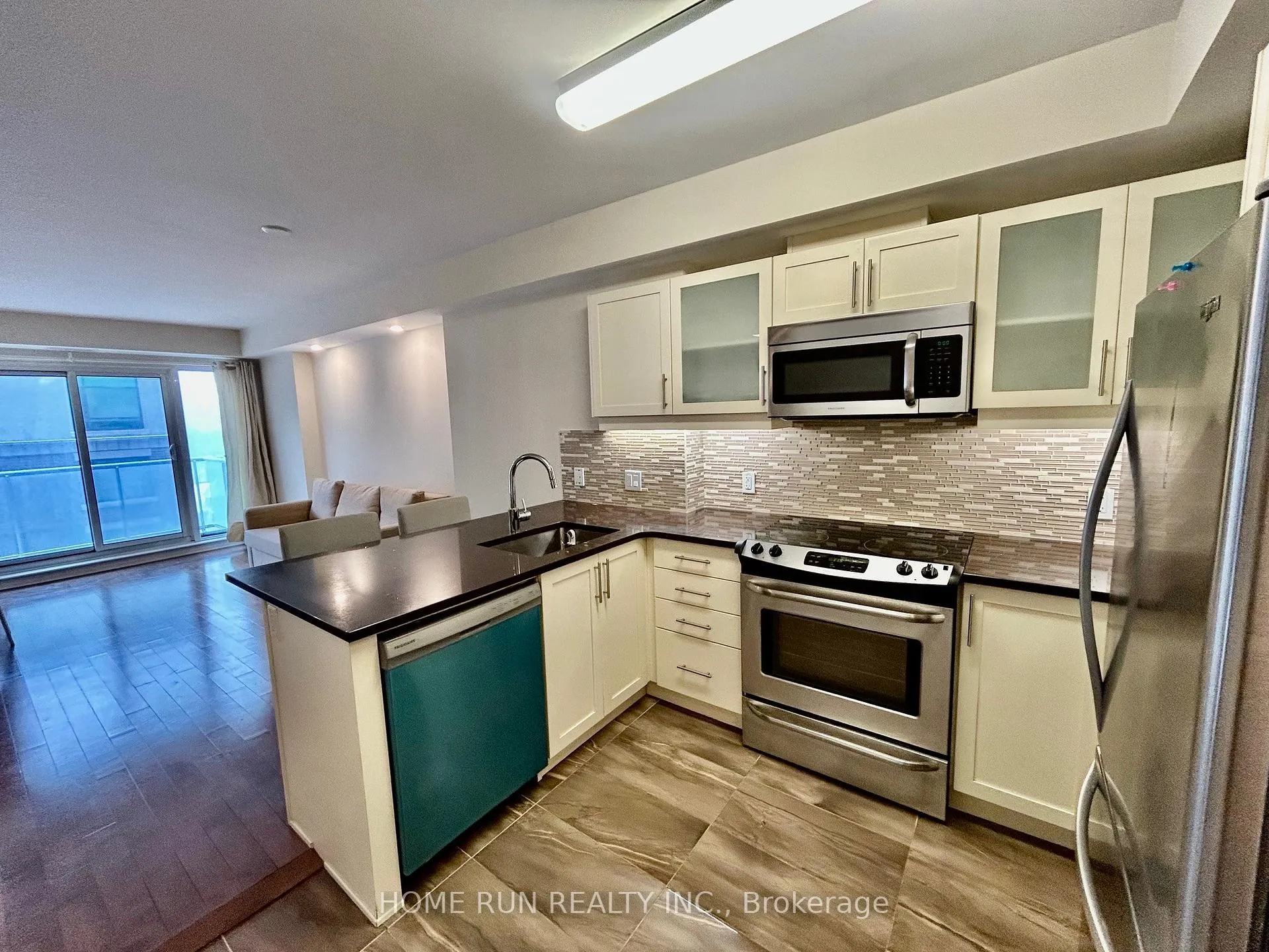 Photo 8 of Unit 1104, 195 Besserer Street, Ottawa, Sandy Hill — HOMEH