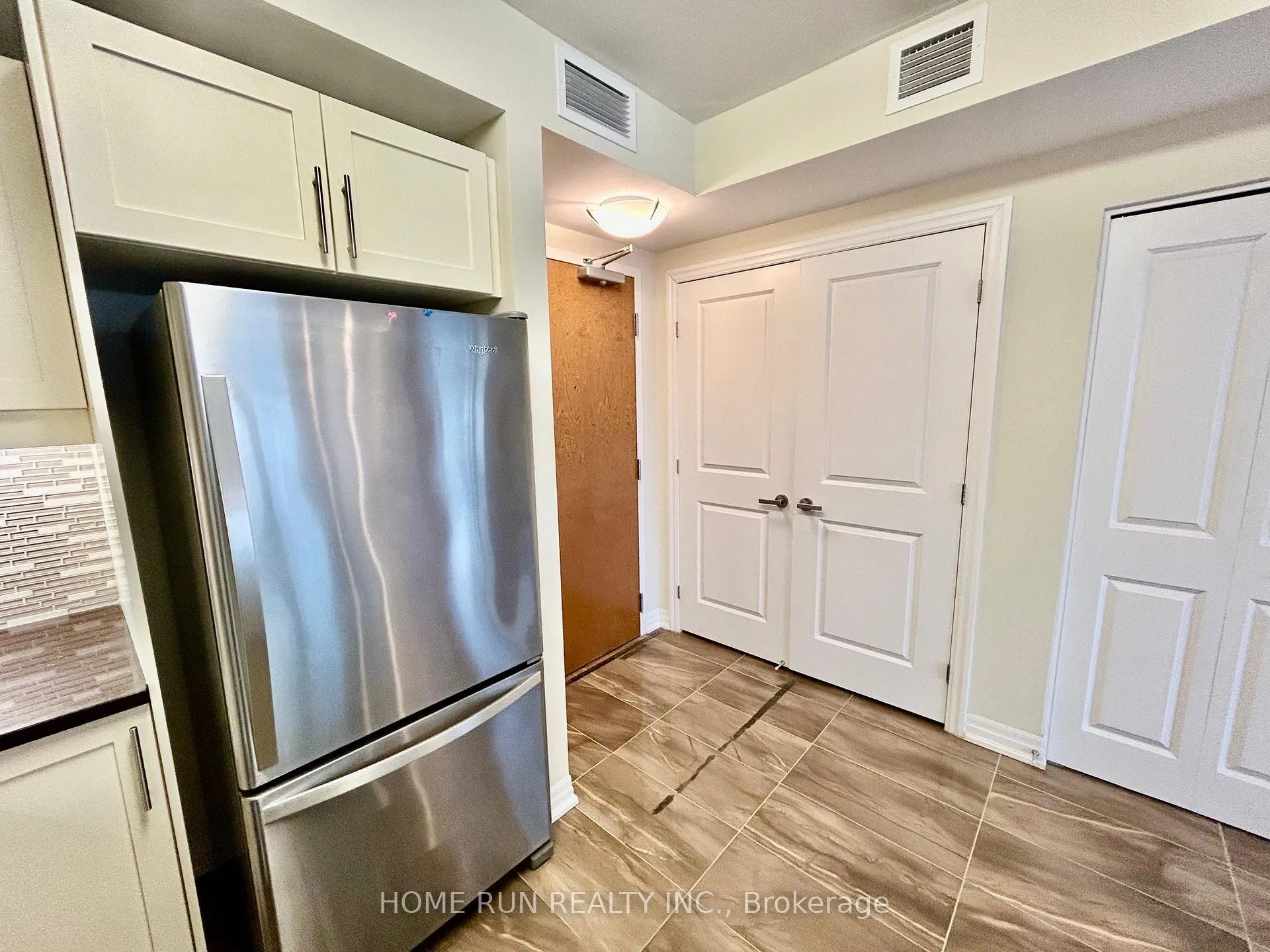 Photo 11 of Unit 1104, 195 Besserer Street, Ottawa, Sandy Hill — HOMEH
