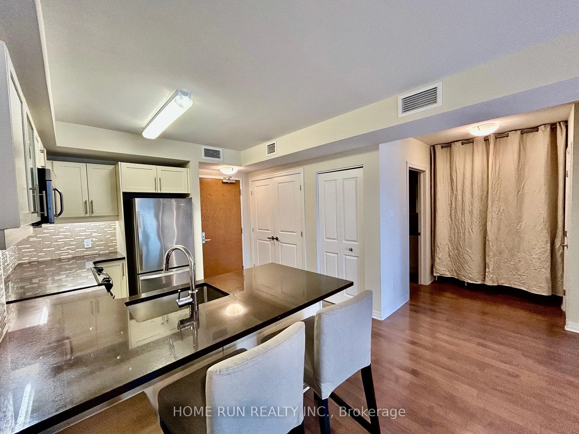 Photo 12 of Unit 1104, 195 Besserer Street, Ottawa, Sandy Hill — HOMEH