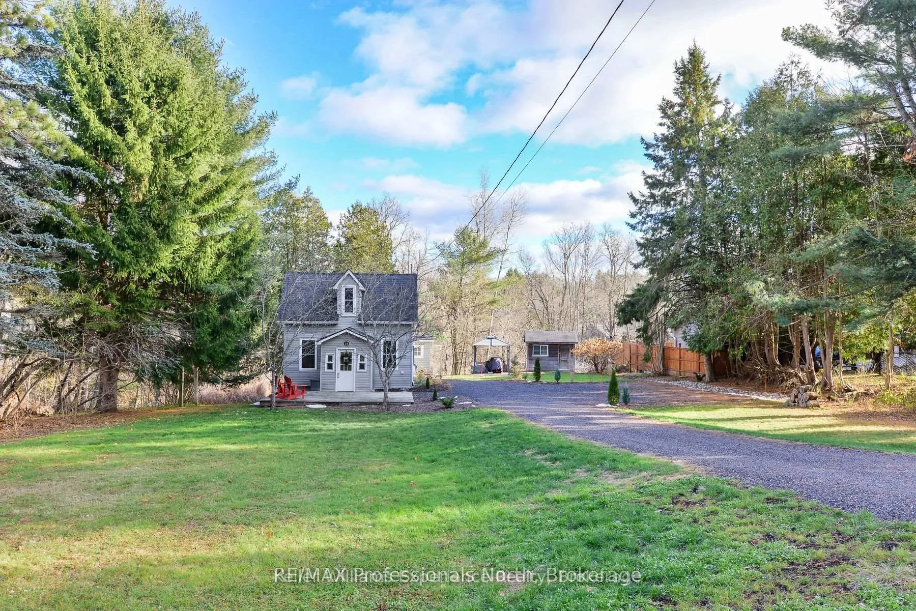 Photo 8 of 14 Edward Street, Bracebridge, Macaulay — HOMEH