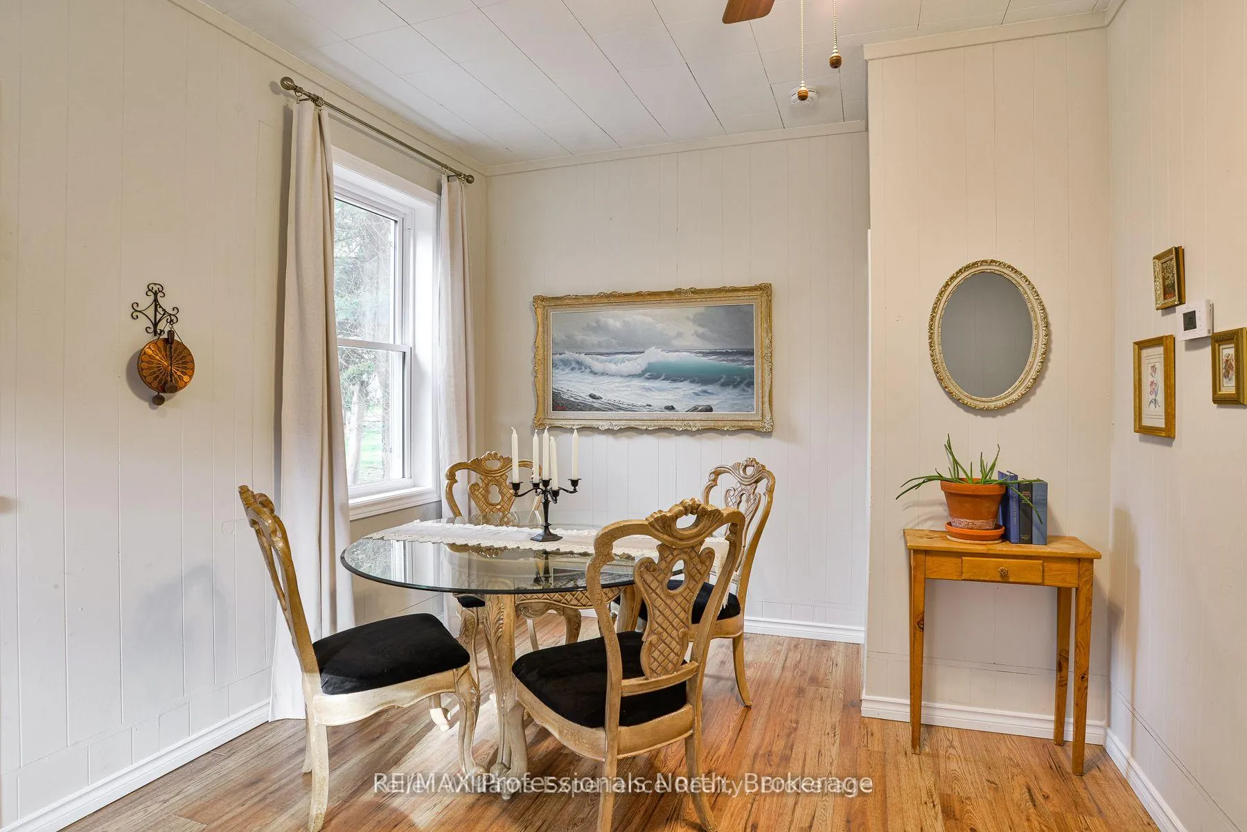 Photo 11 of 14 Edward Street, Bracebridge, Macaulay — HOMEH