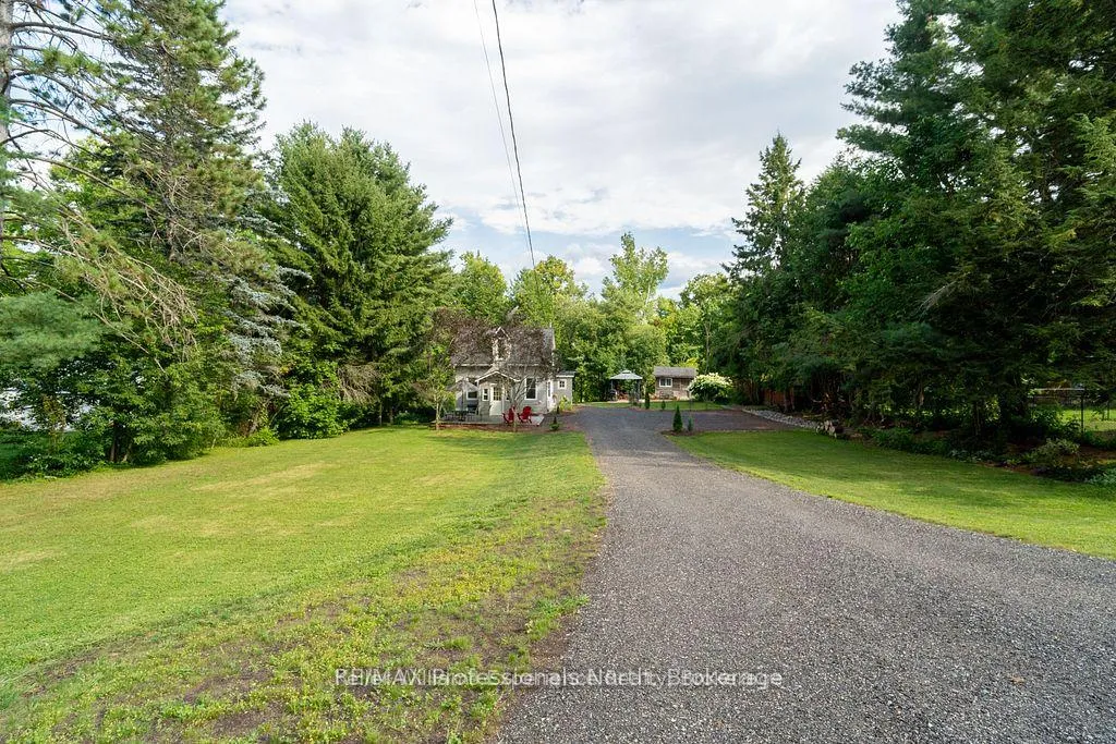 Photo 31 of 14 Edward Street, Bracebridge, Macaulay — HOMEH