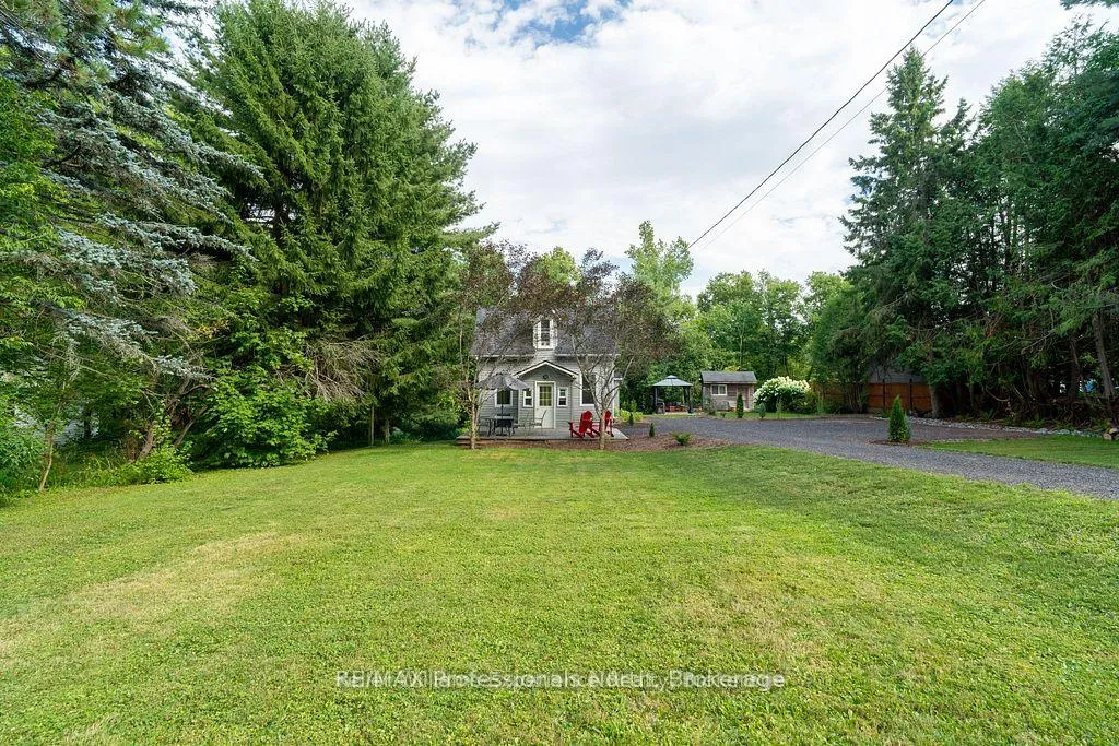 Photo 32 of 14 Edward Street, Bracebridge, Macaulay — HOMEH