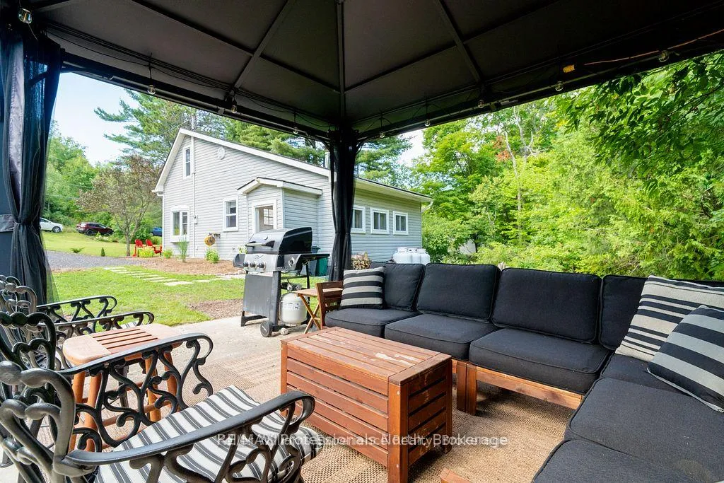 Photo 37 of 14 Edward Street, Bracebridge, Macaulay — HOMEH