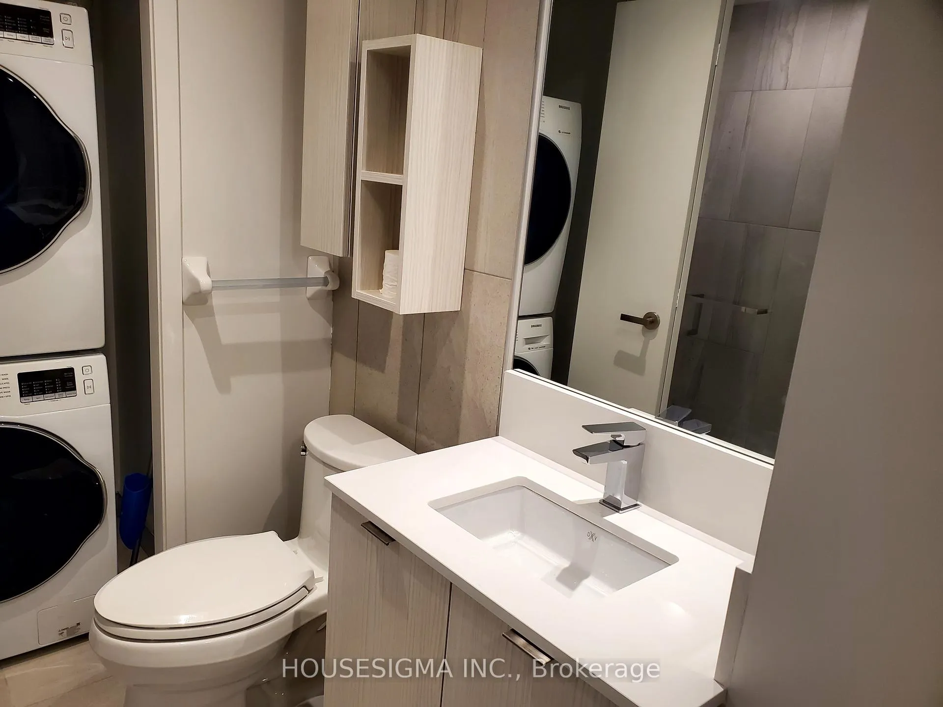 Photo 8 of Unit 3513, 195 Redpath Avenue, Toronto, Mount Pleasant West — HOMEH