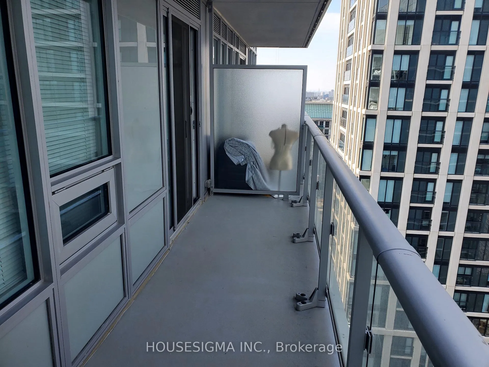 Photo 18 of Unit 3513, 195 Redpath Avenue, Toronto, Mount Pleasant West — HOMEH