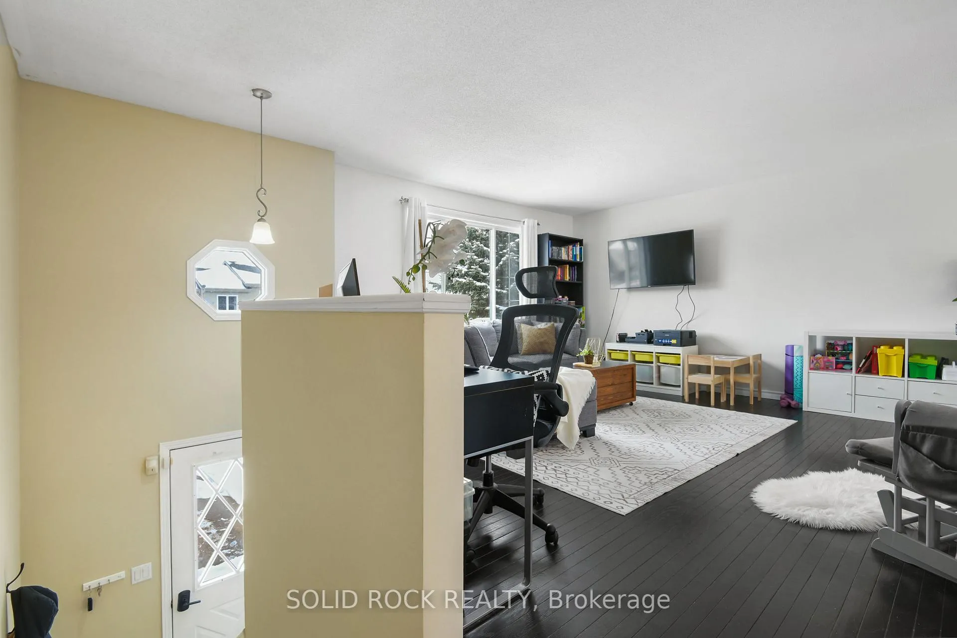 Photo 4 of 34 Northbrook Road, Petawawa — HOMEH