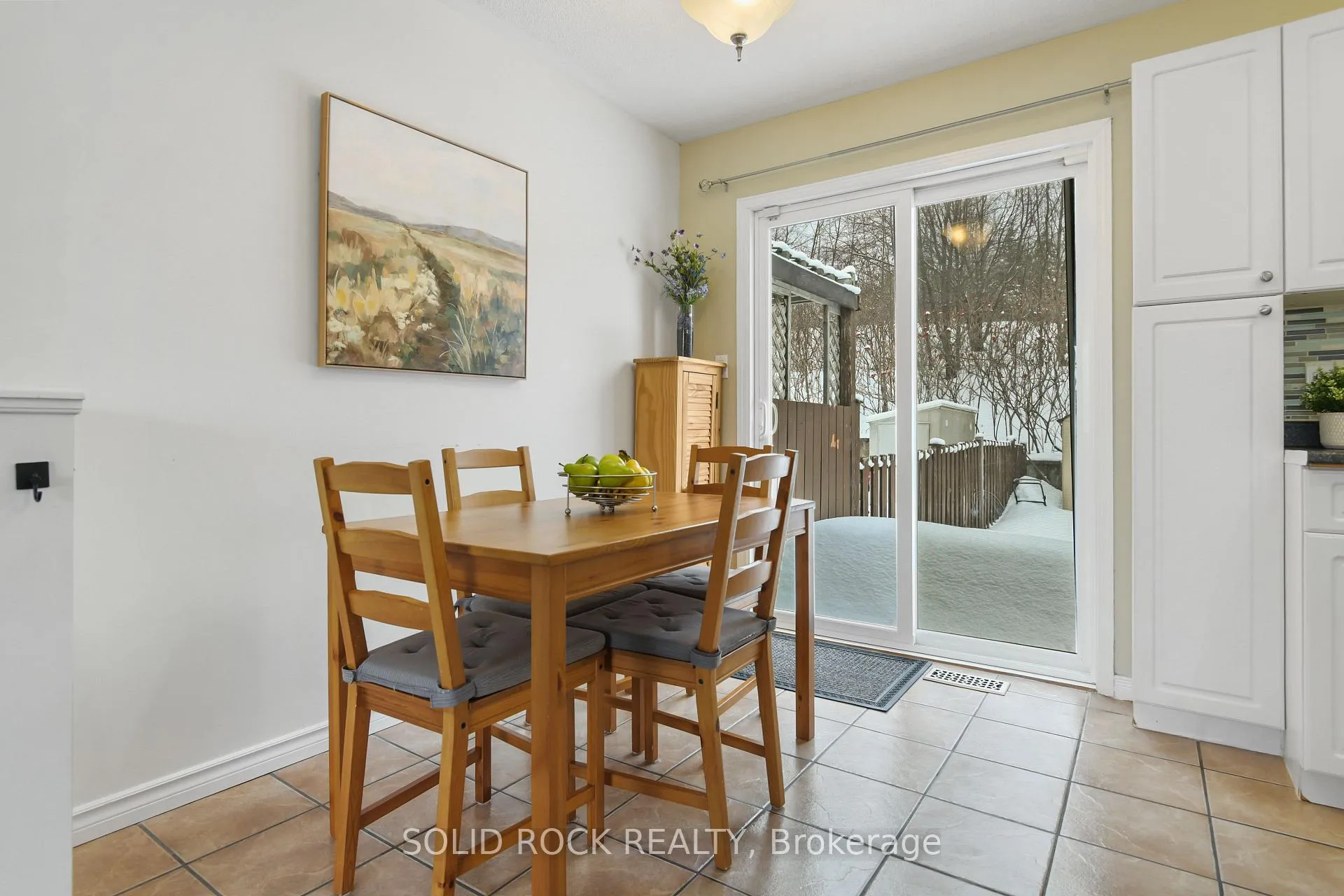 Photo 10 of 34 Northbrook Road, Petawawa — HOMEH