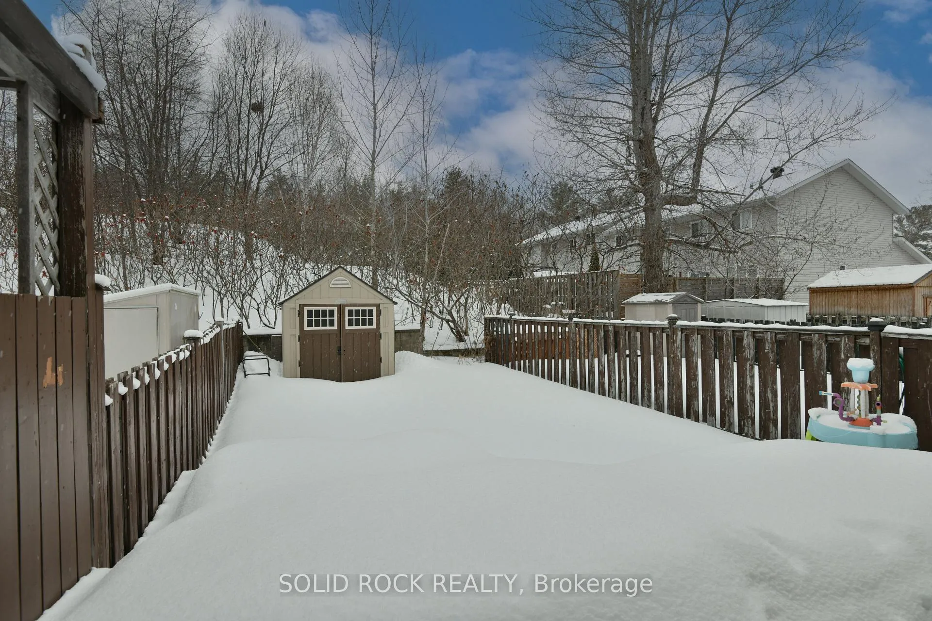 Photo 21 of 34 Northbrook Road, Petawawa — HOMEH