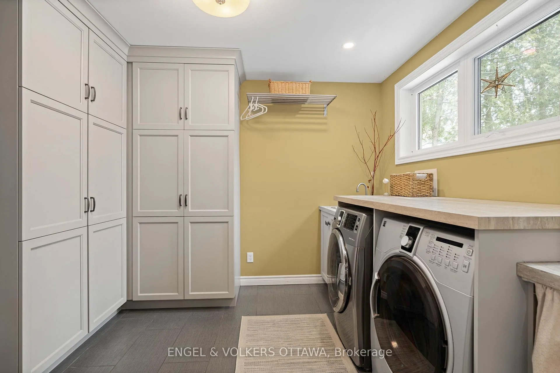 Photo 14 of 3 Hazelwood Way, Ottawa, Manotick Long Island & Nicholls Island — HOMEH