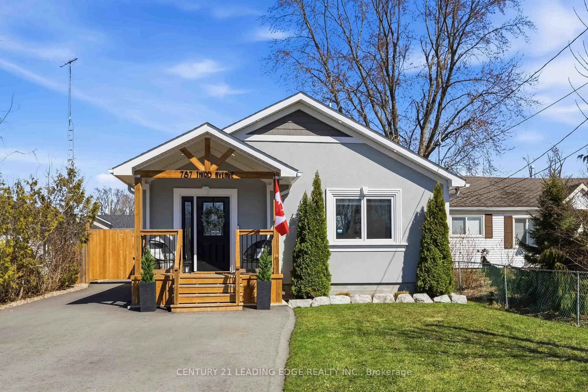 Photo 1 of 787 Third Avenue, Georgina, Historic Lakeshore Communities — HOMEH