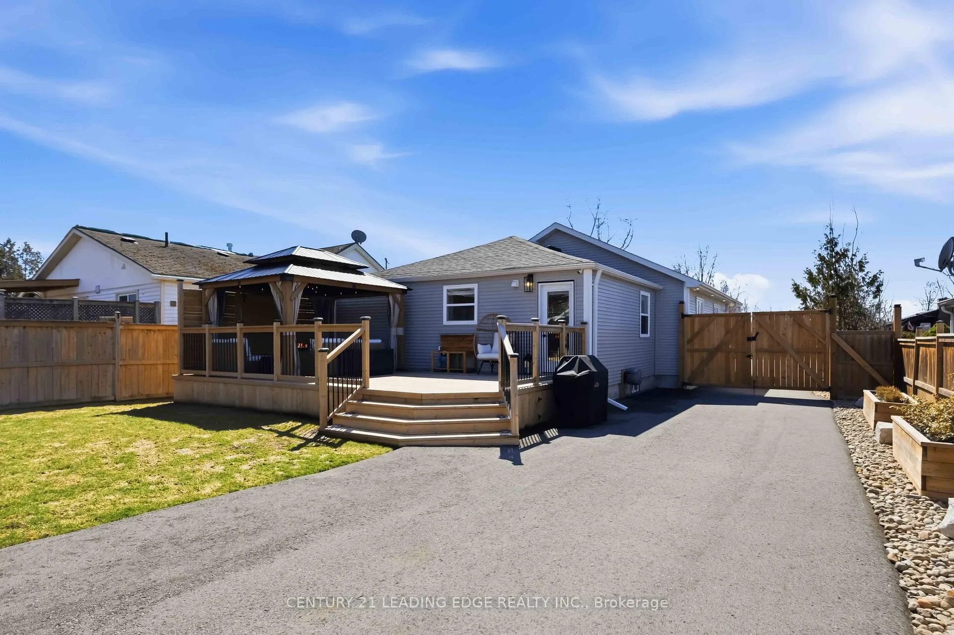 Photo 30 of 787 Third Avenue, Georgina, Historic Lakeshore Communities — HOMEH