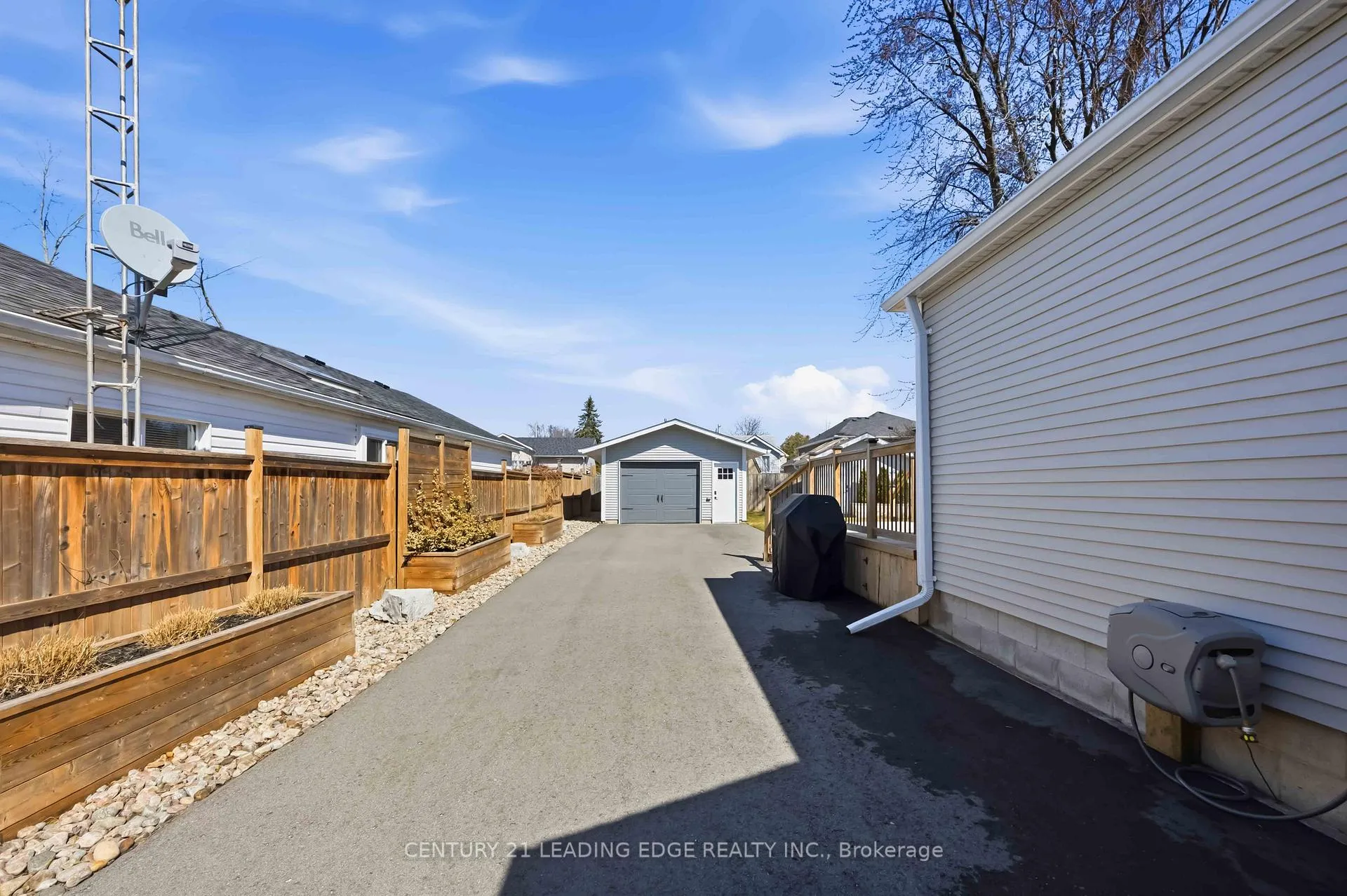Photo 41 of 787 Third Avenue, Georgina, Historic Lakeshore Communities — HOMEH