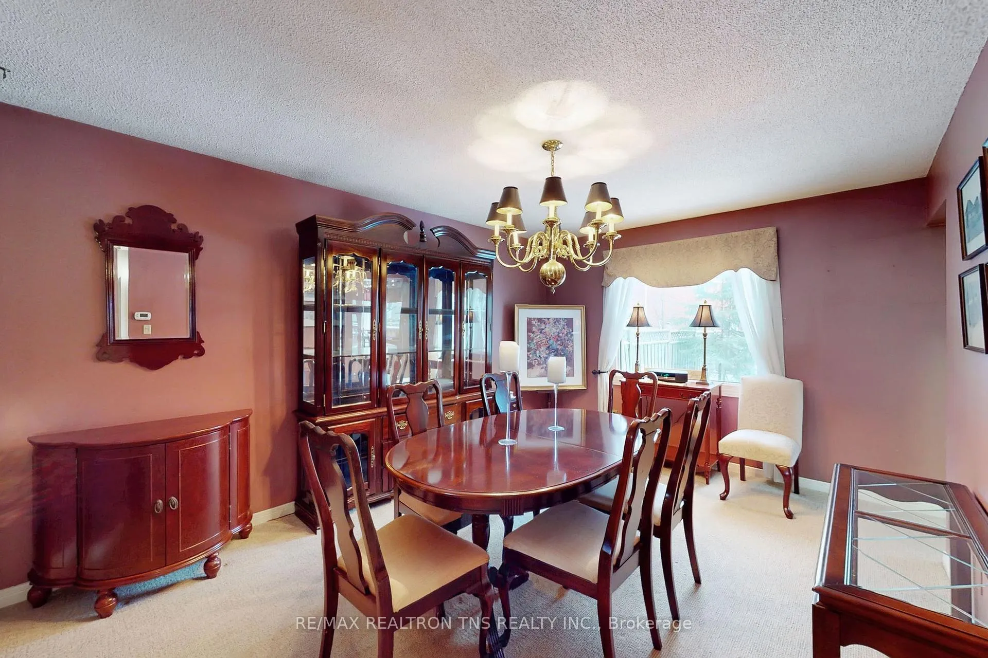 Photo 11 of 38 Gilbank Drive, Aurora, Aurora Heights — HOMEH