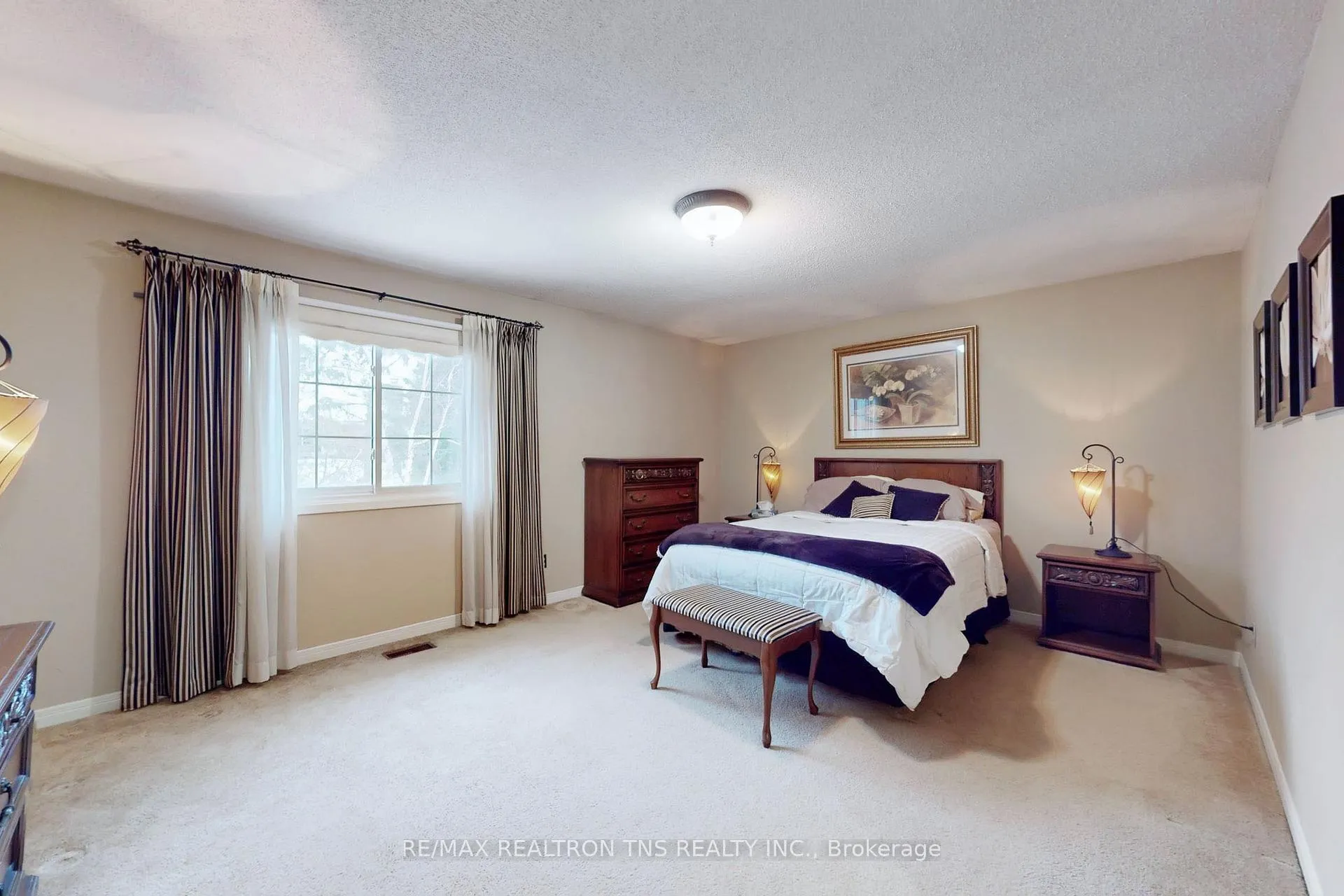 Photo 27 of 38 Gilbank Drive, Aurora, Aurora Heights — HOMEH