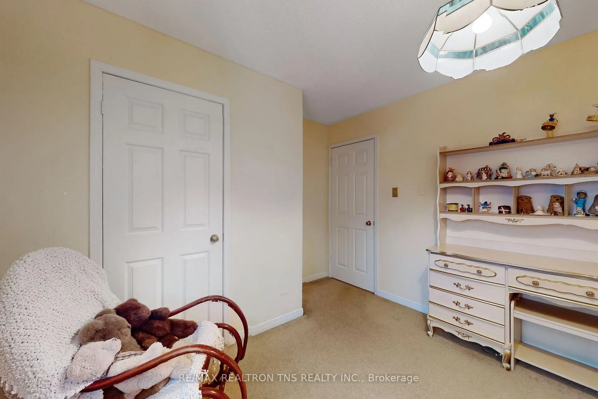 Photo 37 of 38 Gilbank Drive, Aurora, Aurora Heights — HOMEH