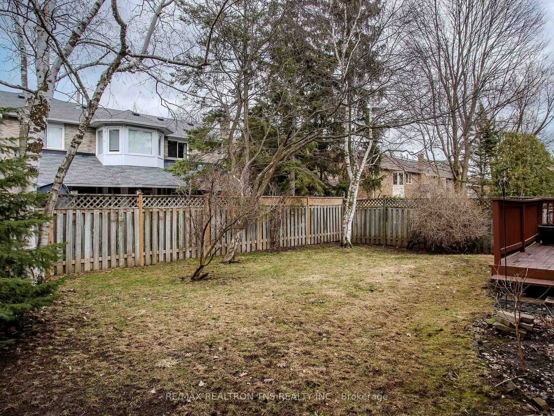 Photo 49 of 38 Gilbank Drive, Aurora, Aurora Heights — HOMEH