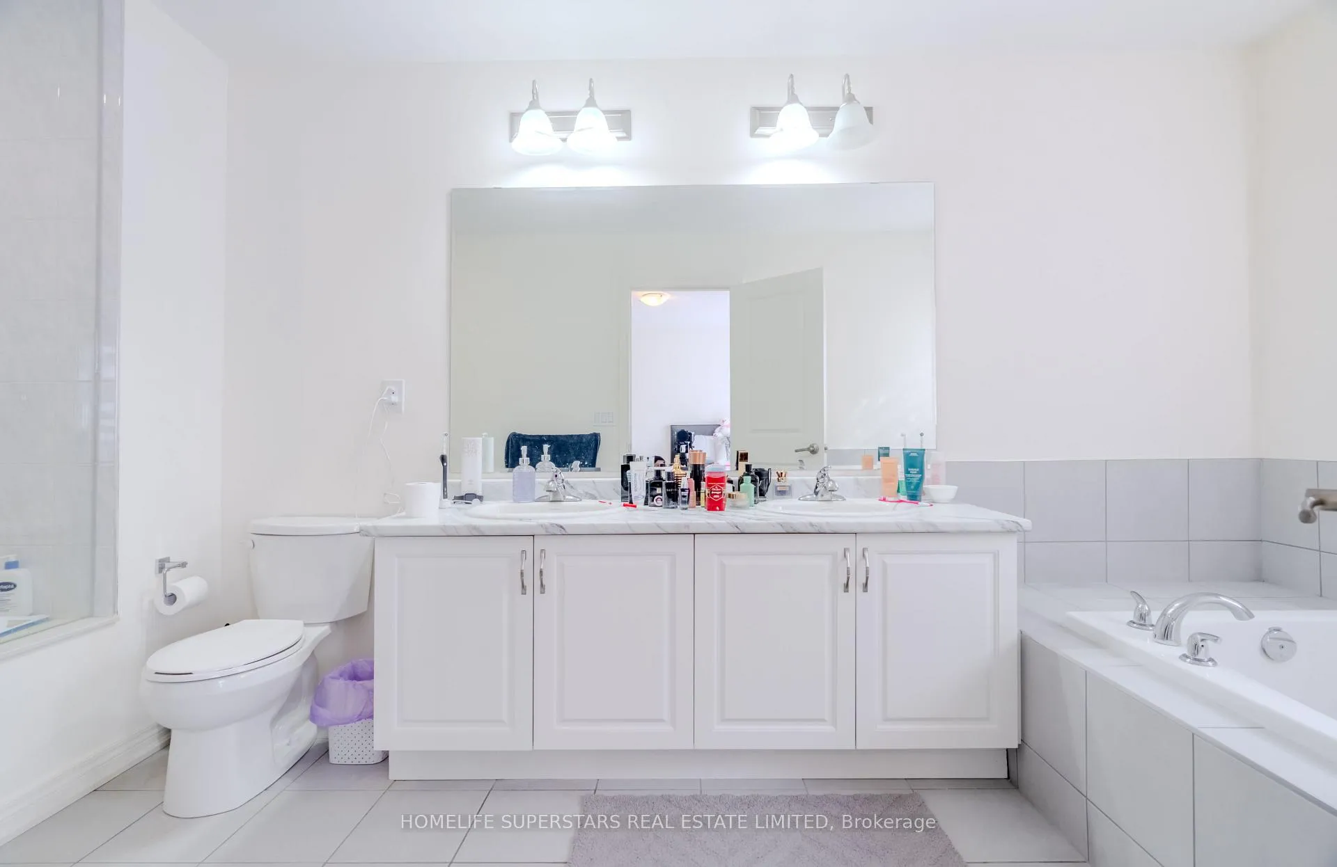 Photo 6 of 16 Gosset Road, Brampton, Northwest Brampton — HOMEH