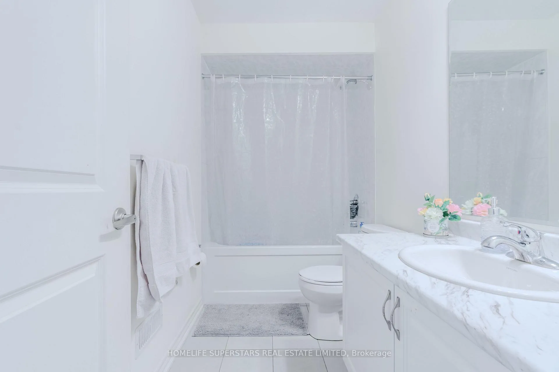 Photo 7 of 16 Gosset Road, Brampton, Northwest Brampton — HOMEH