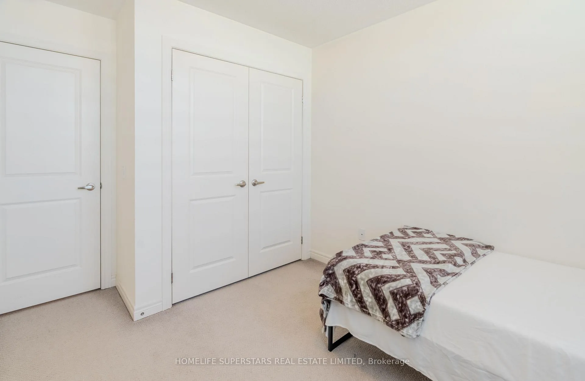 Photo 12 of 16 Gosset Road, Brampton, Northwest Brampton — HOMEH