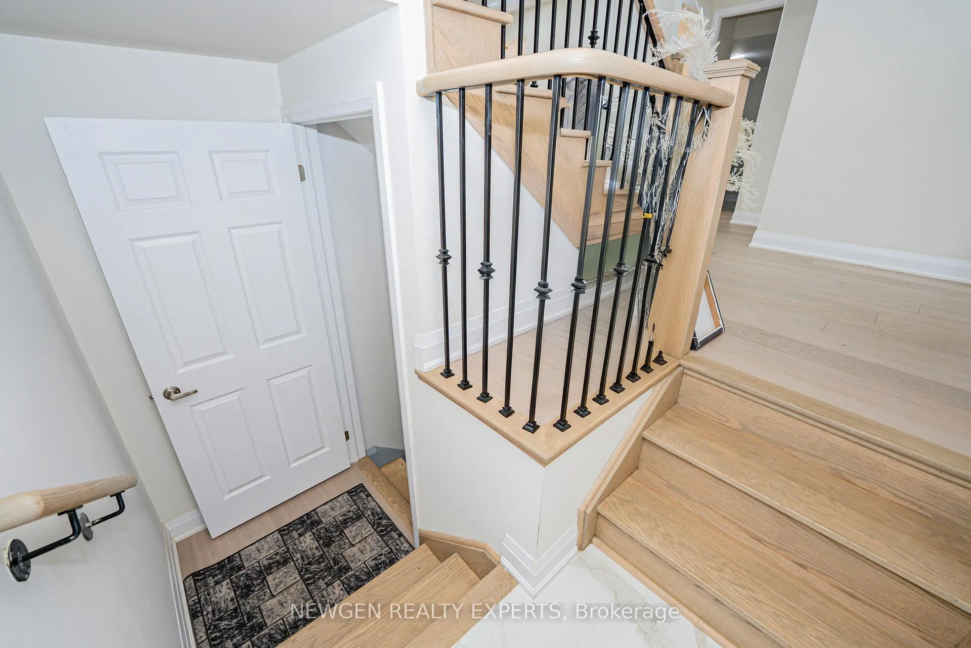 Photo 36 of 53 Lipscott Drive, Caledon, Rural Caledon — HOMEH