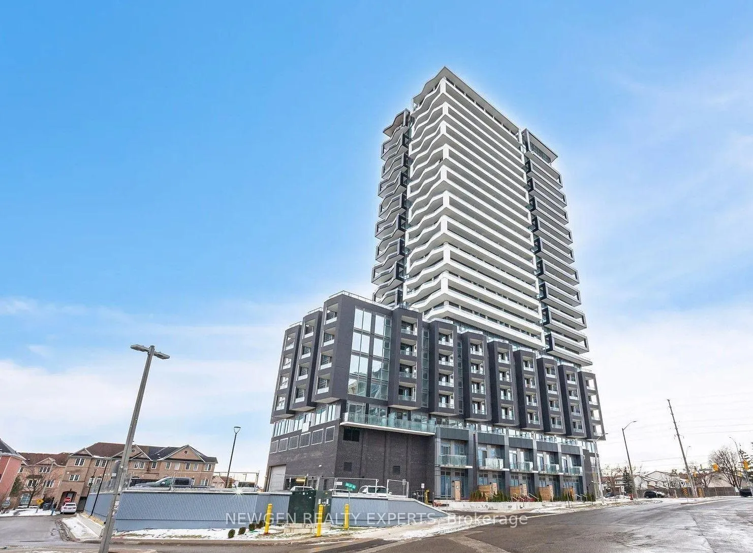 Front of Unit 701, 260 Malta Avenue