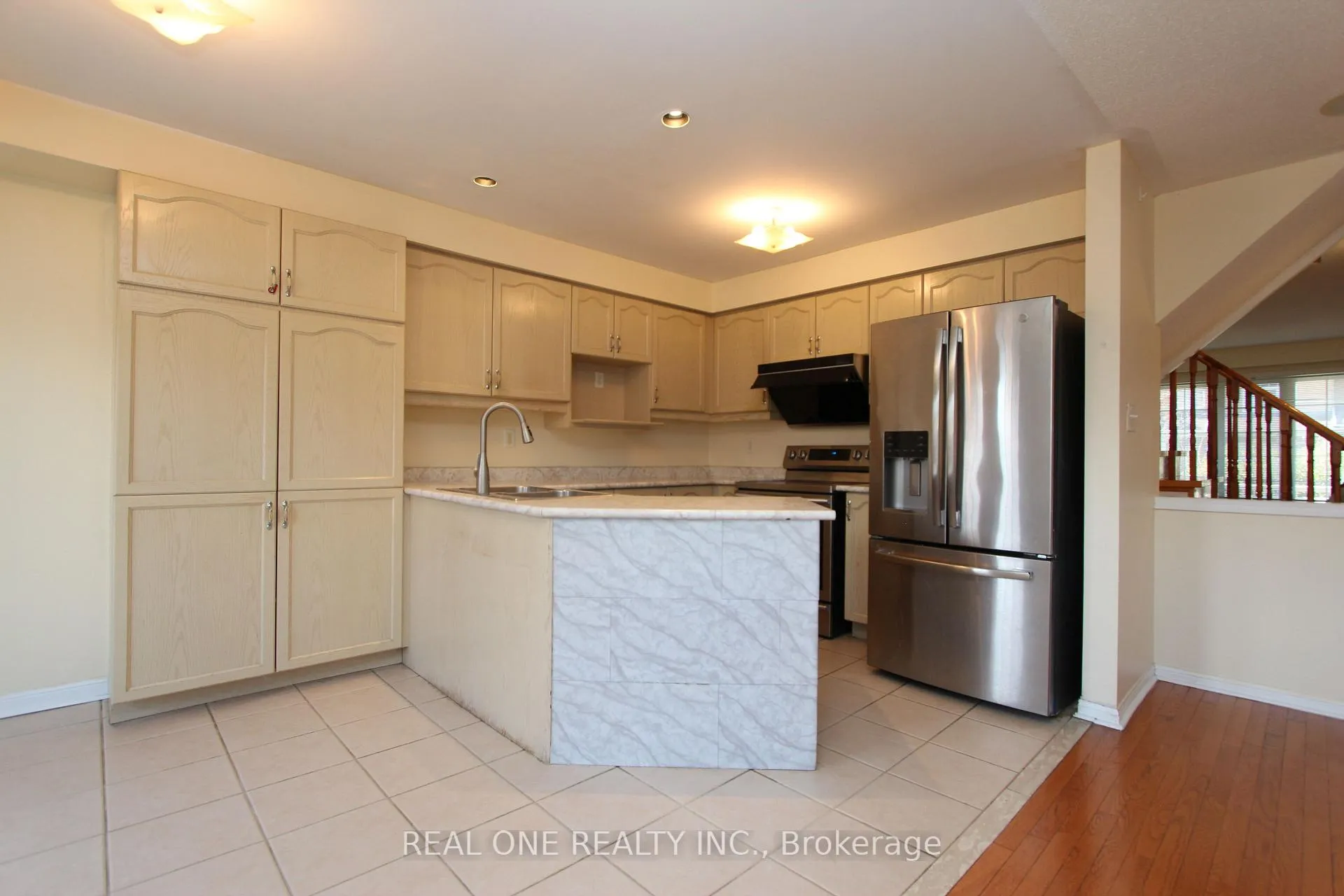 Photo 6 of 749 Bur Oak Avenue, Markham, Wismer — HOMEH